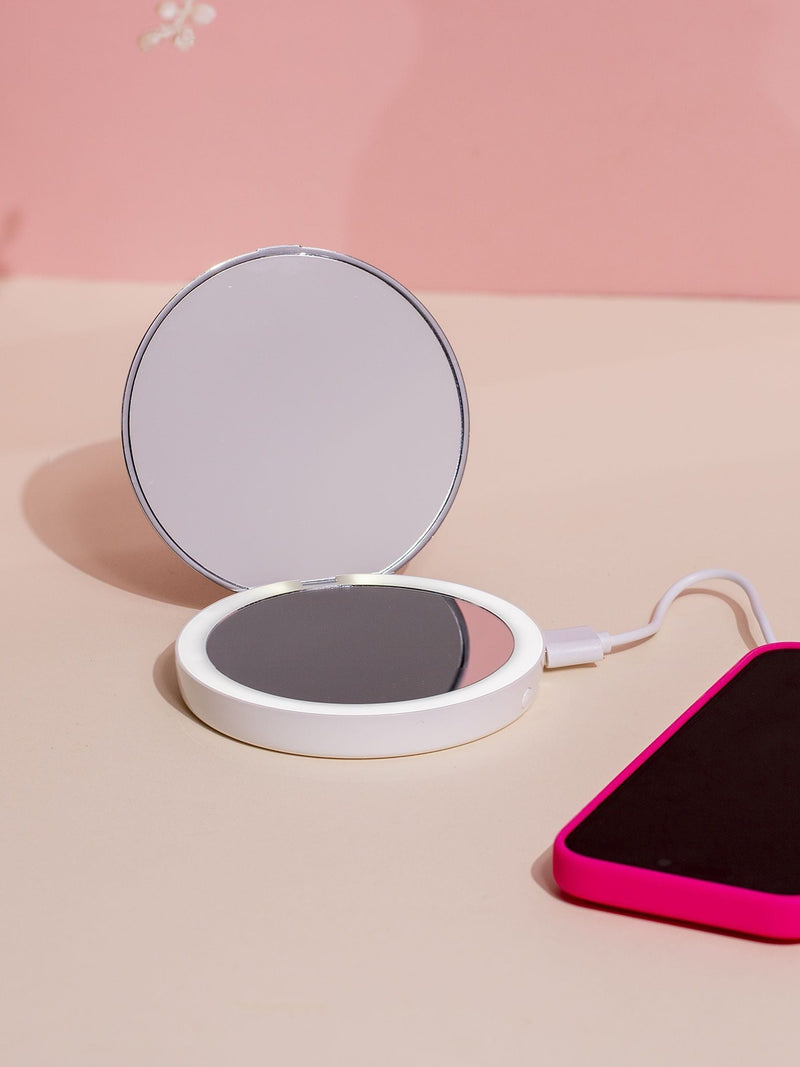 Stylpro compact LED mirror with power bank (British brand)