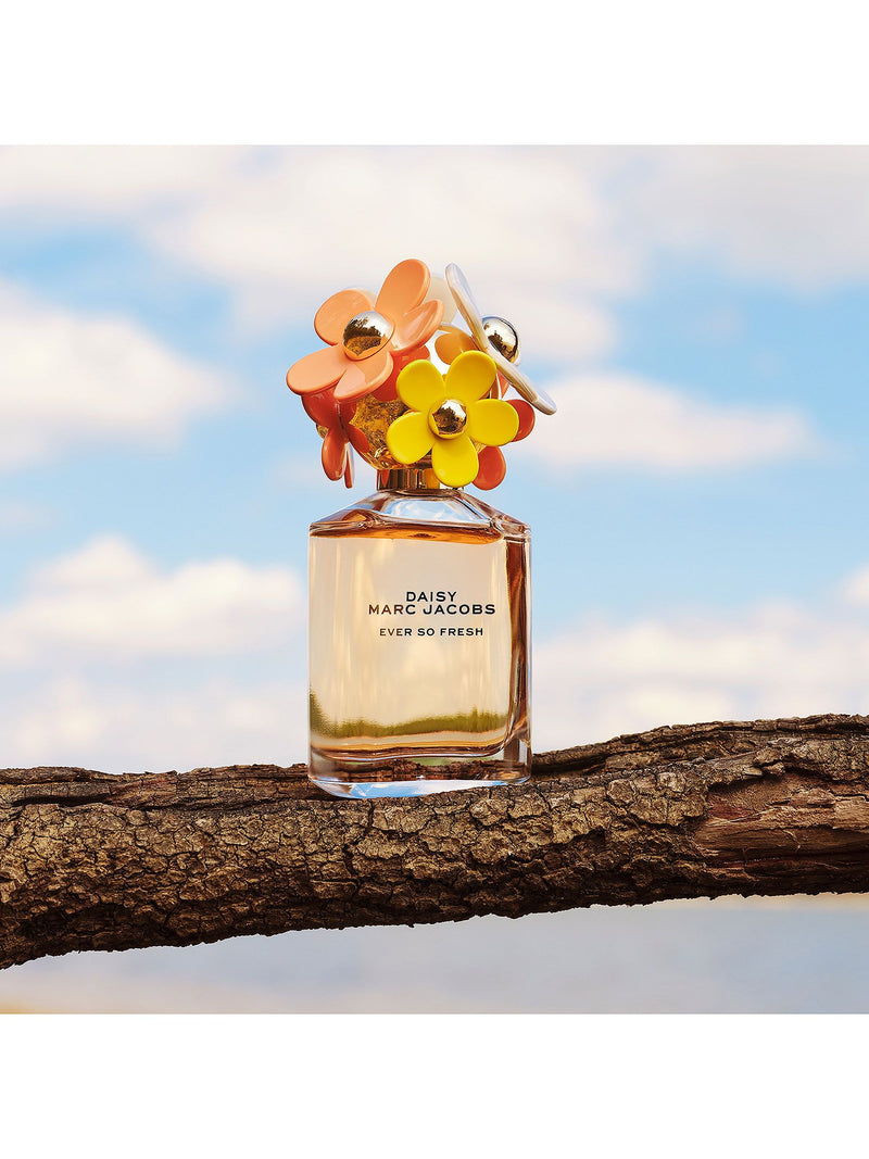 Marc Jacobs Daisy Ever So Fresh eau de parfum 125ml, imported from the UK