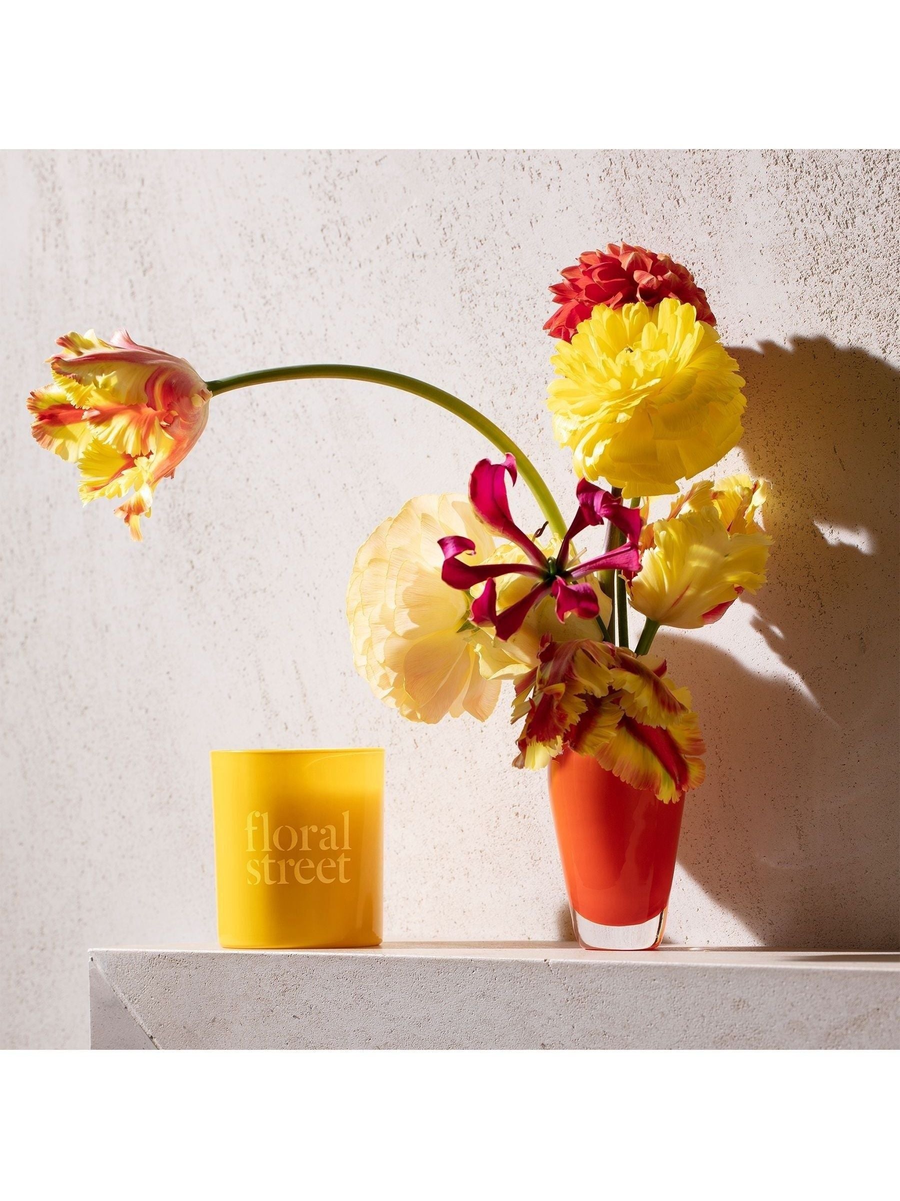 Floral Street Vanilla Bloom candle - British product