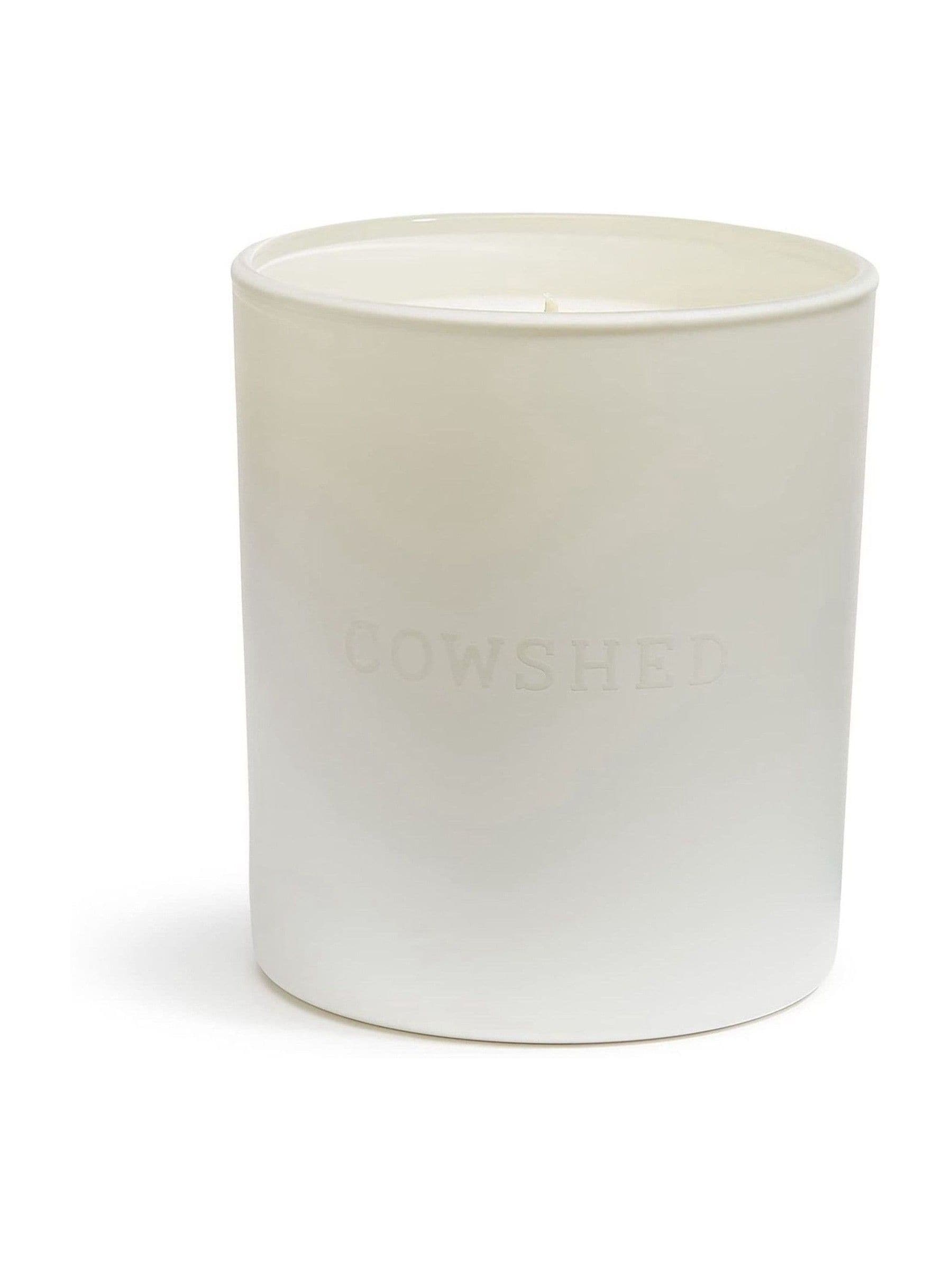 Cowshed candle Relax Calming Room 220g, imported from the UK