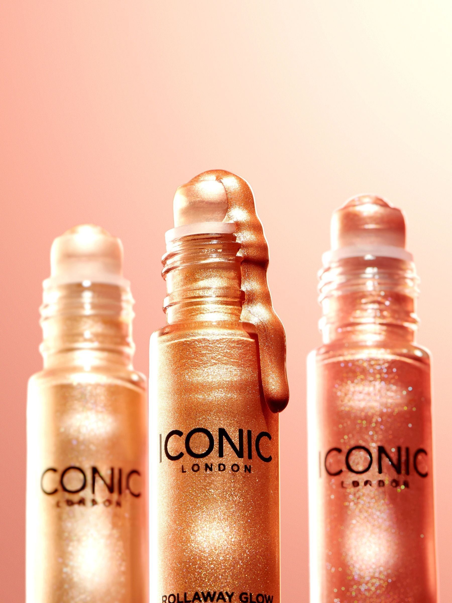 ICONIC London Rollaway Glow highlighter Champagne Chic, imported from the UK