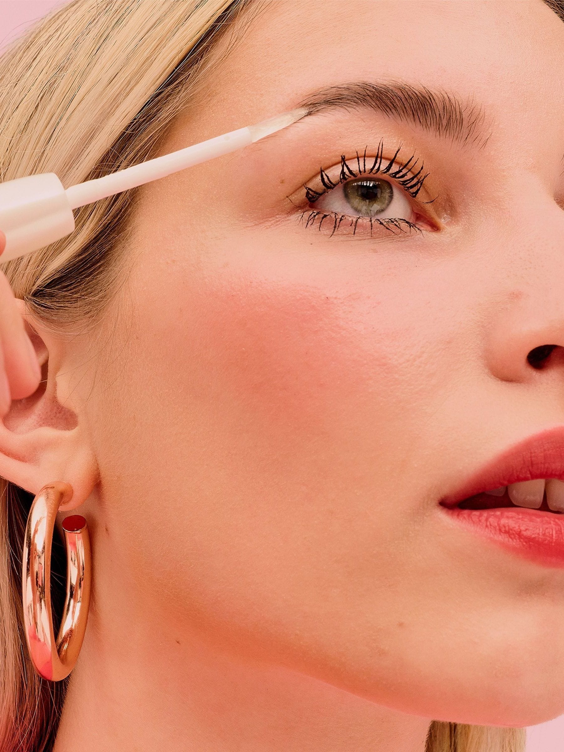 Benefit Hubba Brow Enhancing Serum brow serum - British product