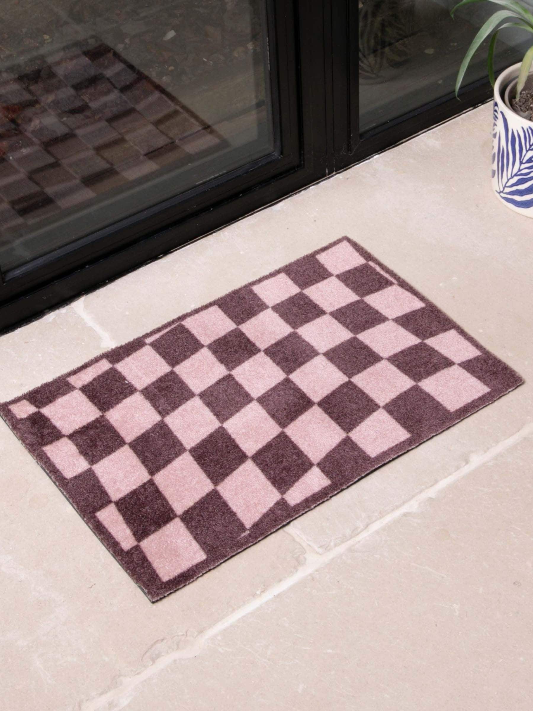 Artsy Mats brown wavey checkerboard indoor washable doormat, imported from the UK