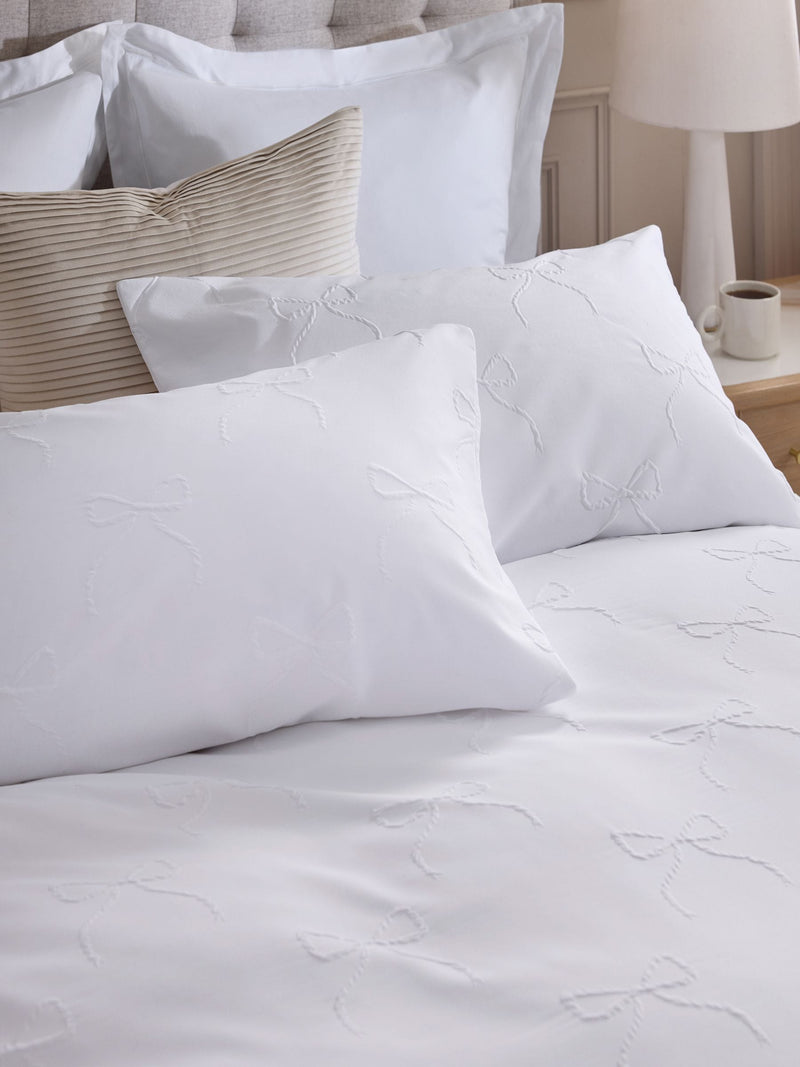 White bow textured print duvet cover set (British brand)