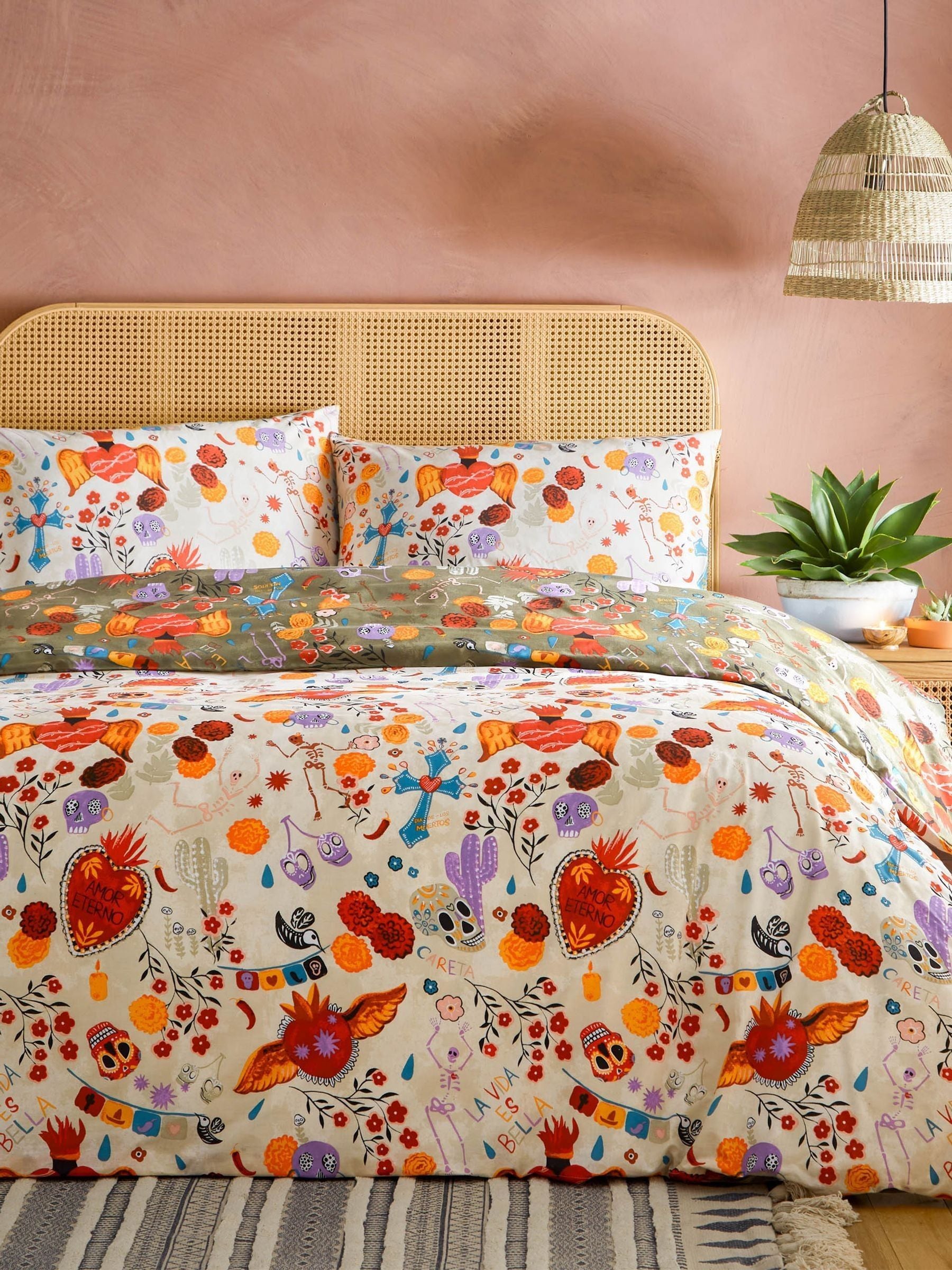 La Vida Festive reversible duvet cover and pillowcase set - British product