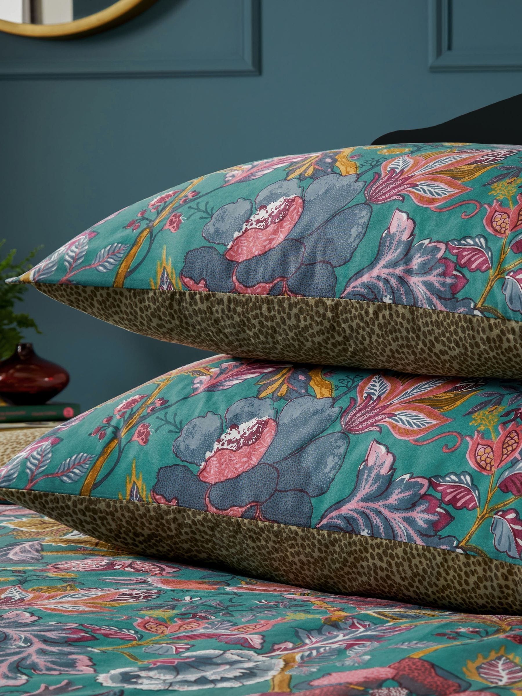 Wylder Lake Blue Viranai Exotic Floral Reversible Duvet Cover Set