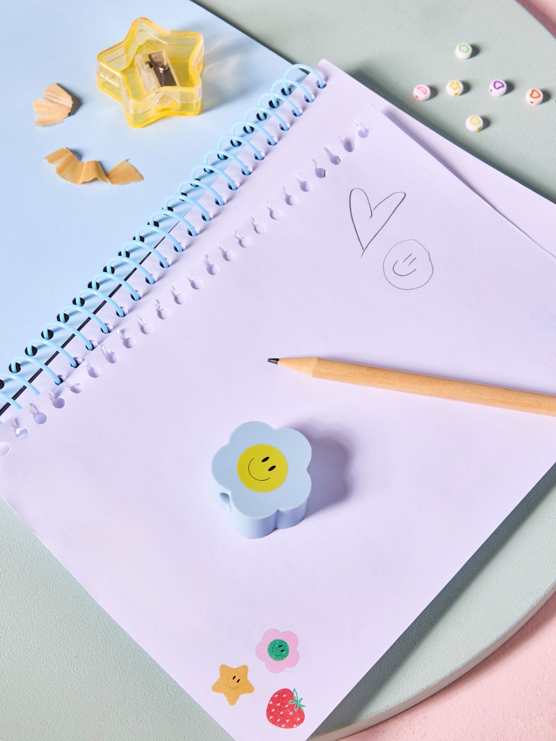Flower Power bracelet making stationery set with sketch pad, UK version