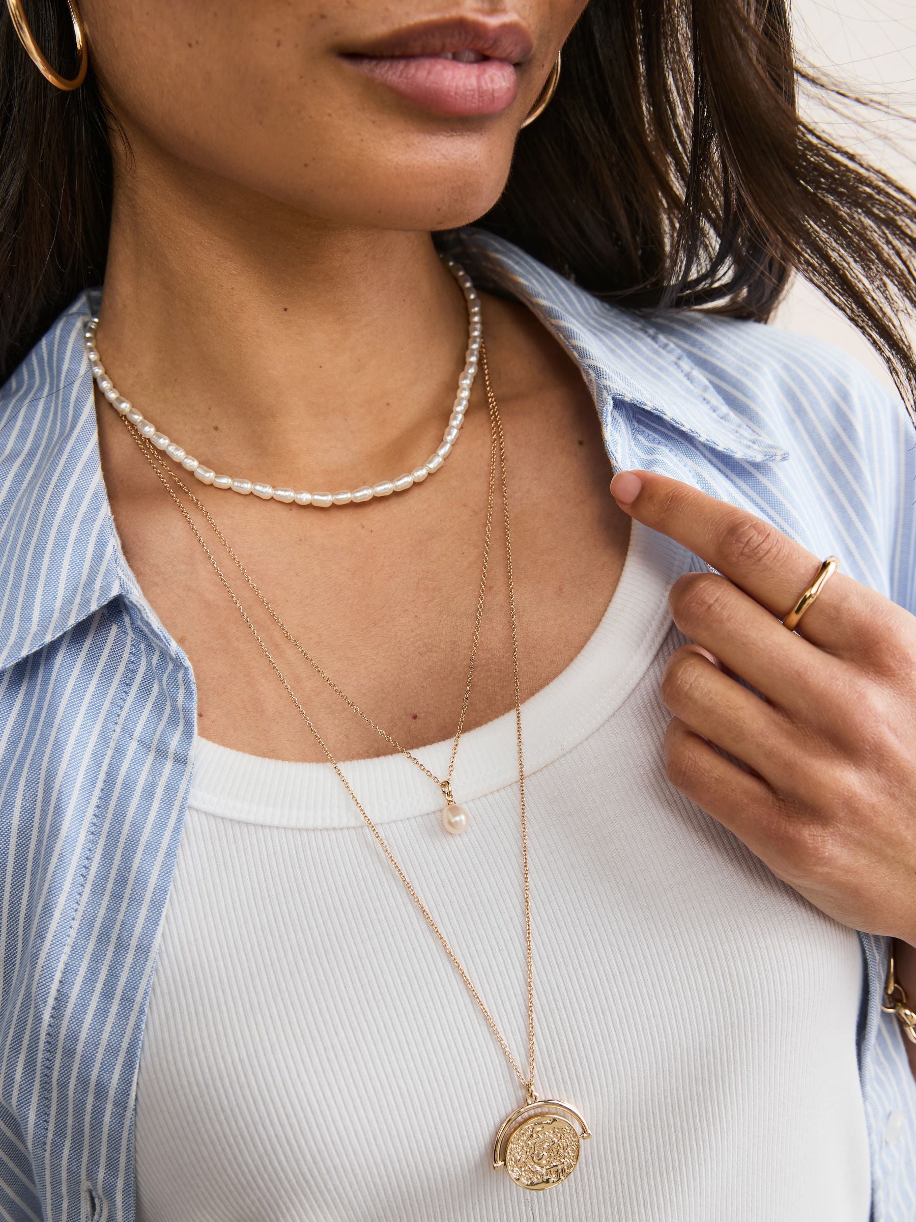 Gold tone pearl effect 3 layer necklace, UK version