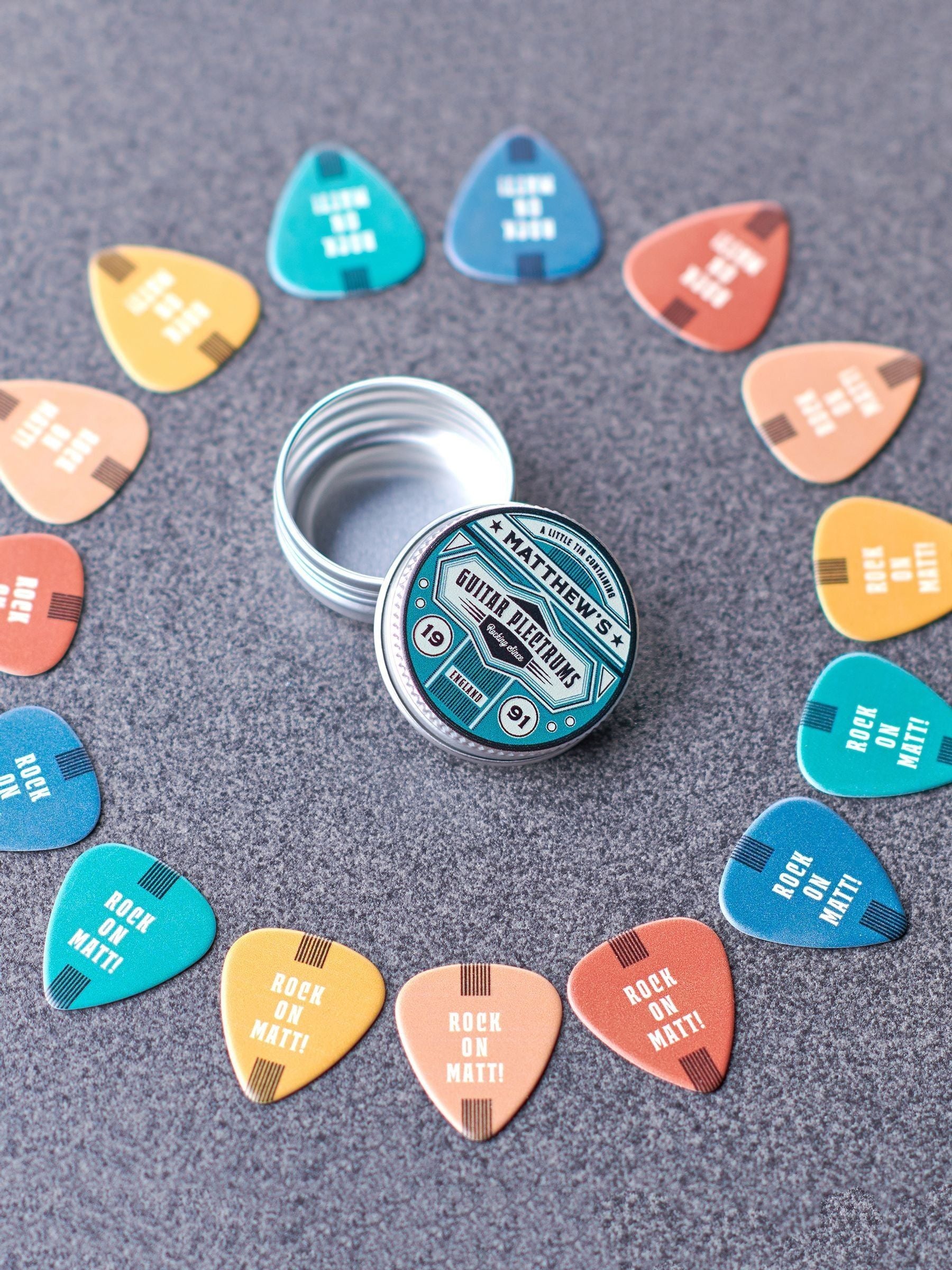 Oakdene personalised guitar plectrums in tin, UK version