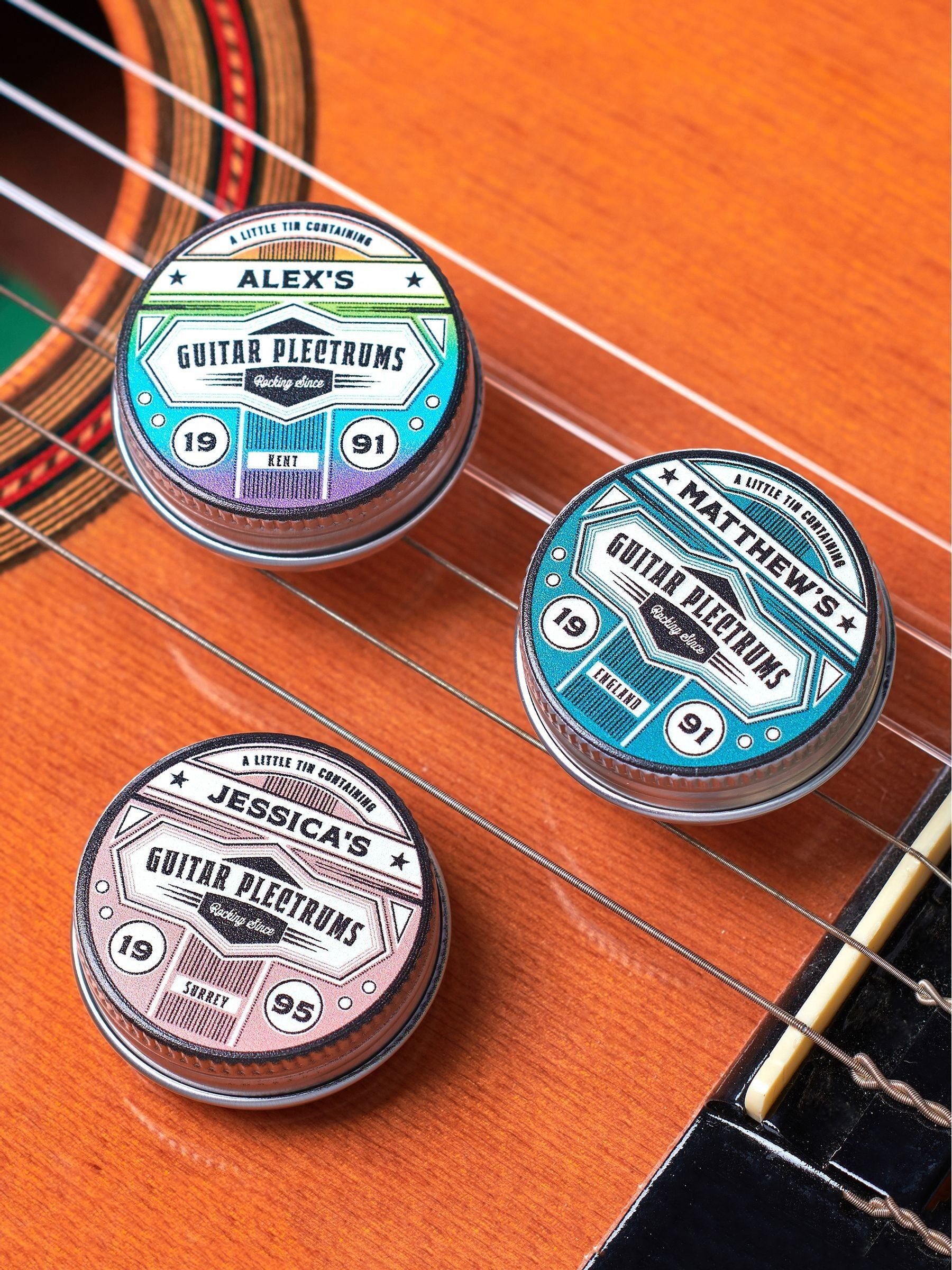 Oakdene personalised guitar plectrums in tin, UK version