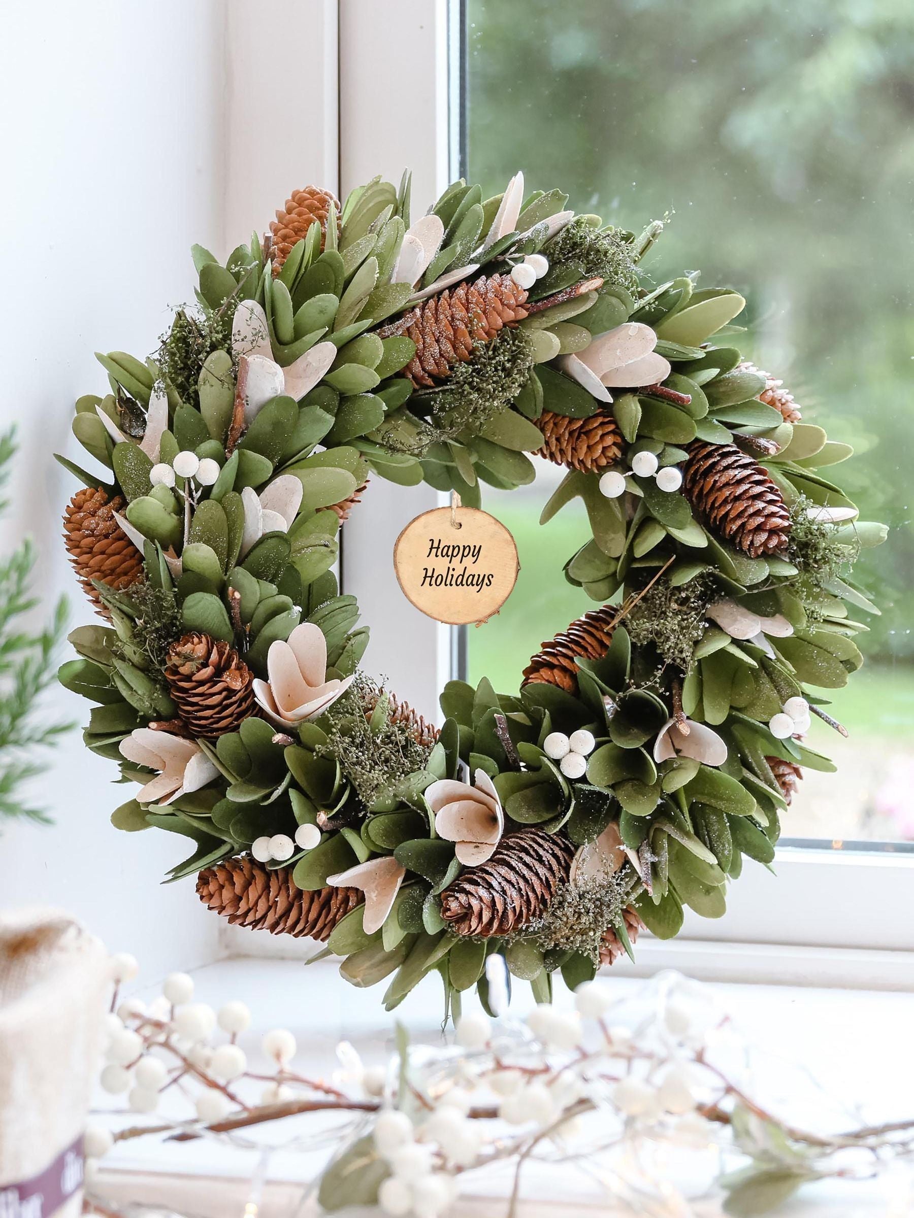 Dibor Personalised Christmas Wreath 35cm, imported from the UK