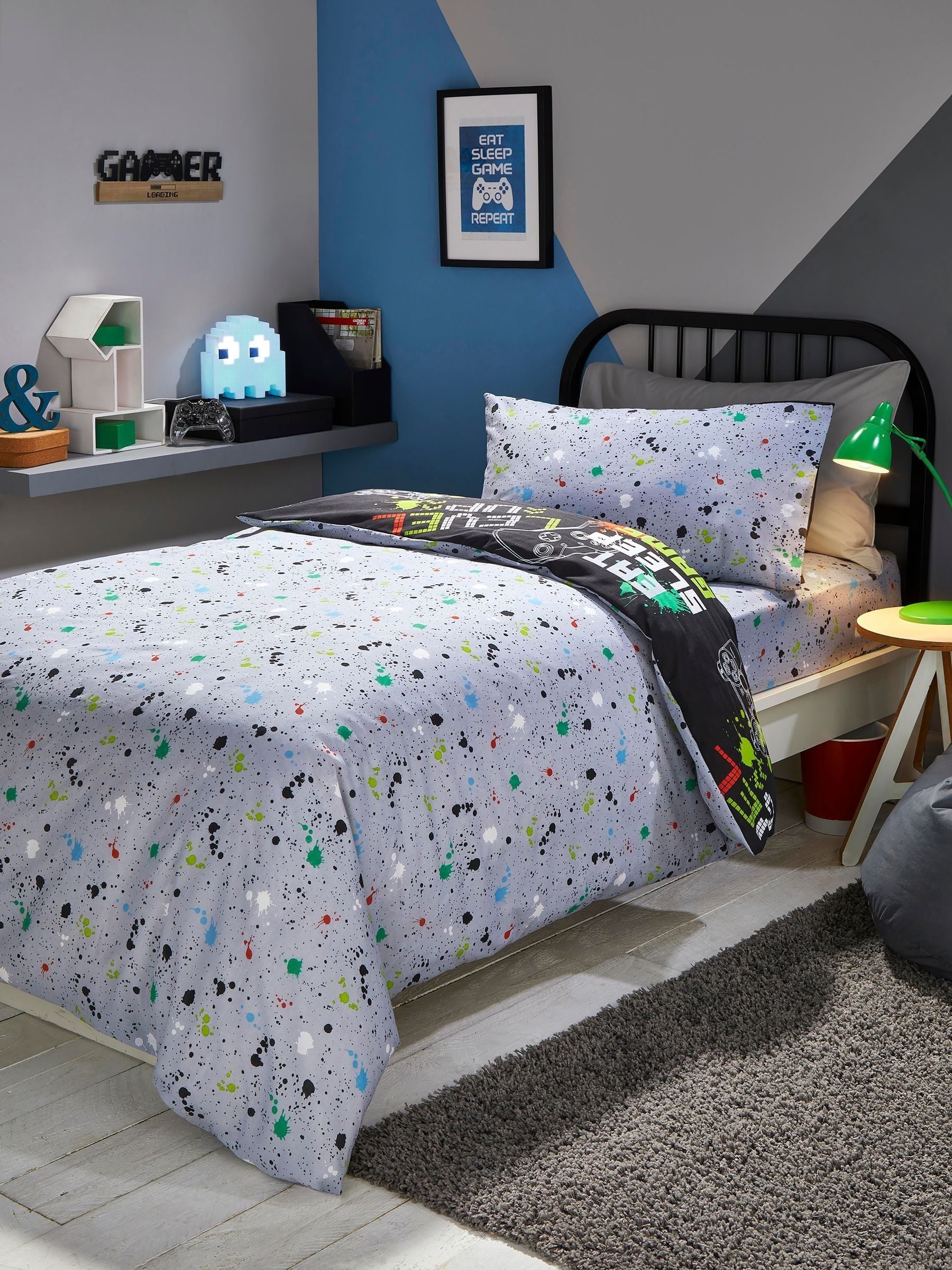 Bedlam Game Glow in the Dark Duvet Cover Set - British product