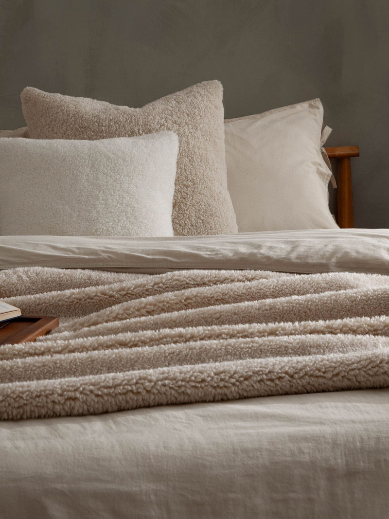 Yard faux shearling cushion 45x45cm - British product