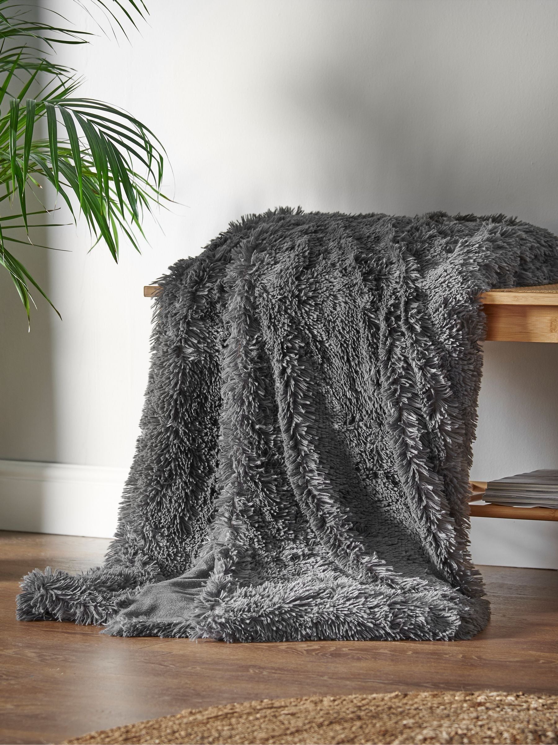 Catherine Lansfield Silver So Soft Cuddly Deep Pile Faux Fur Throw 150x200cm