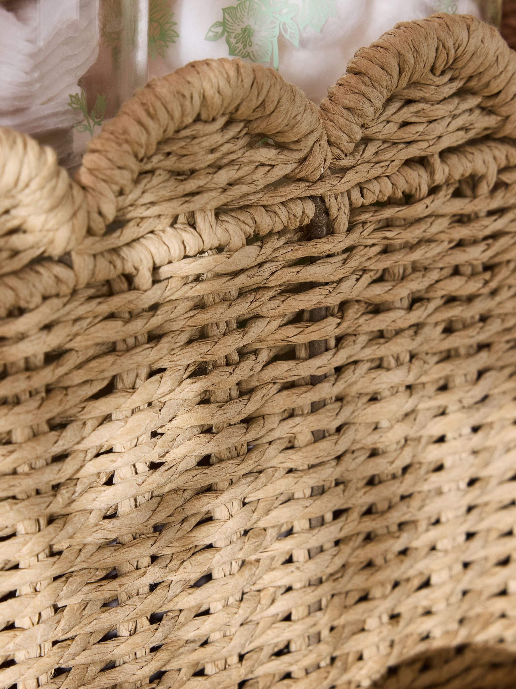 Jojo Maman Bébé natural scallop storage basket, UK version