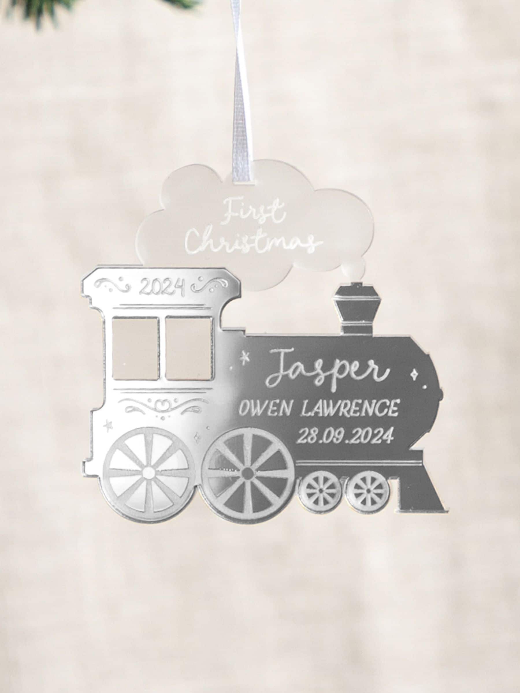 No Ordinary Gift personalised train decoration 8x8cm, imported from the UK