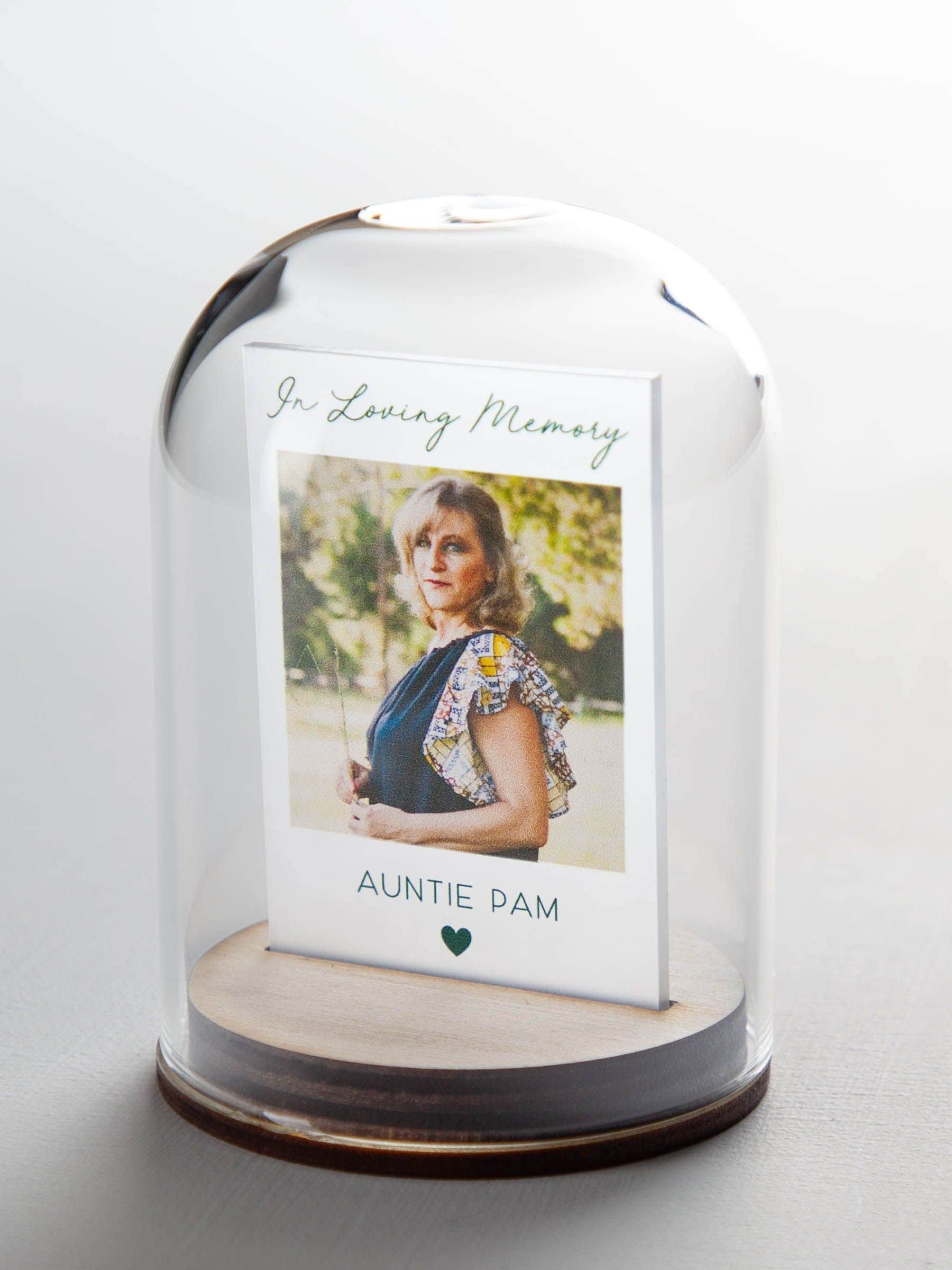 No Ordinary Gift memorial photo dome 7x10cm (British brand)