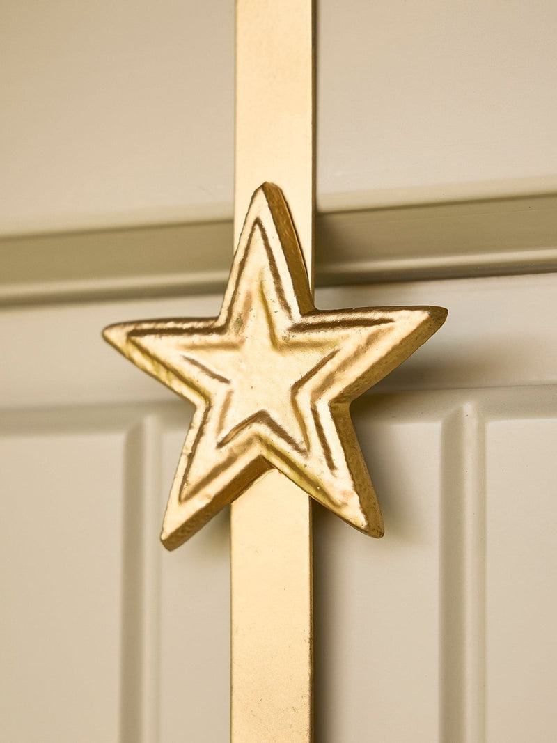 Dibor gold star door wreath hanger, imported from the UK