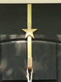 Dibor gold star door wreath hanger, imported from the UK