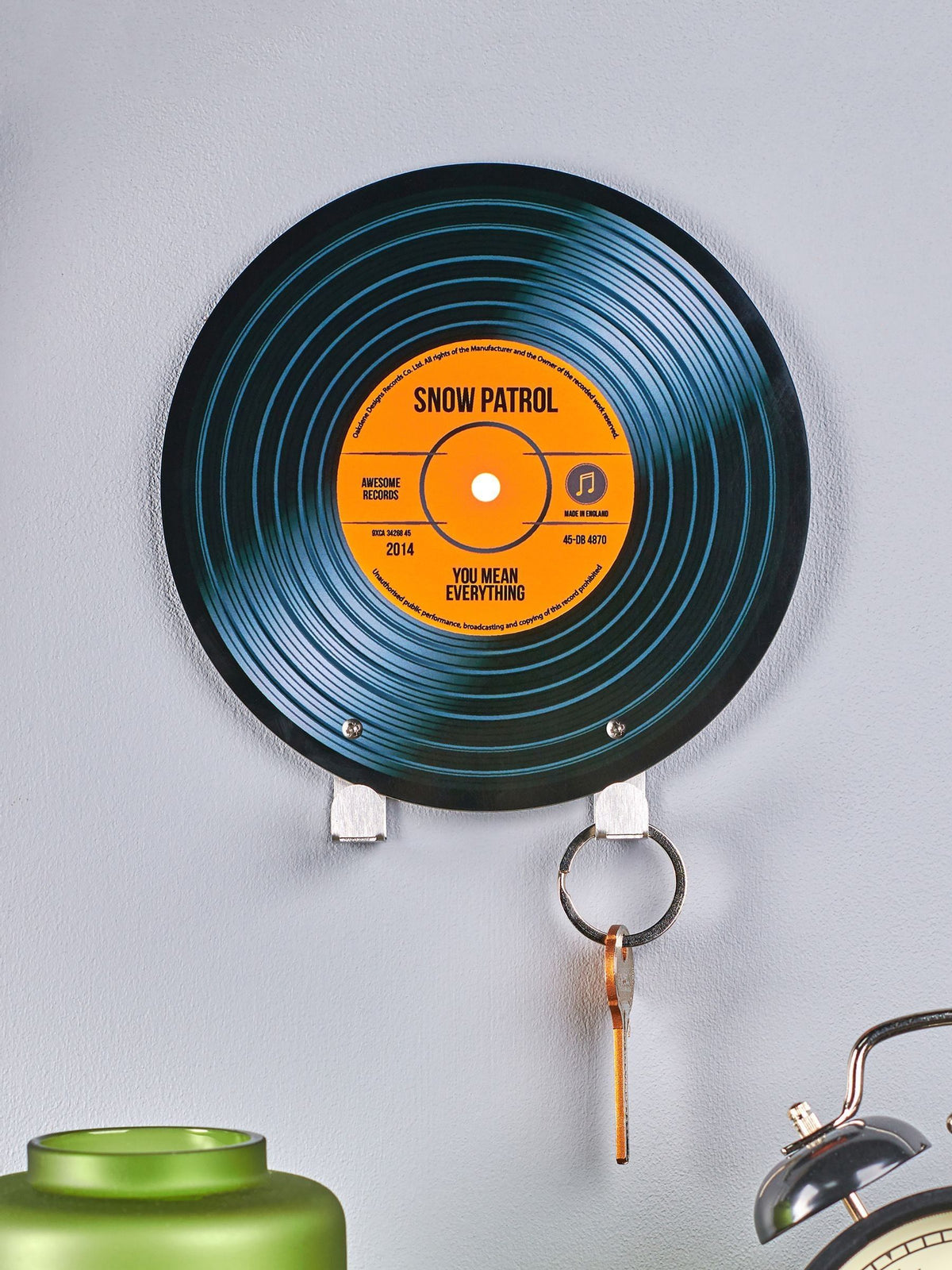 Oakdene personalised vinyl record key hook 15cm, UK version