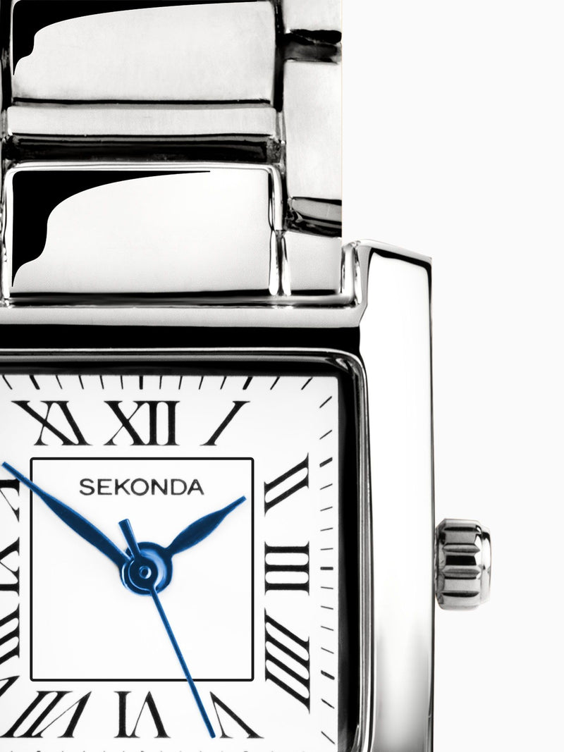 Analogue Watch with White Dial and Roman Numerals, Gold-Plated Alloy Bracelet, Rectangular Case, 21mm