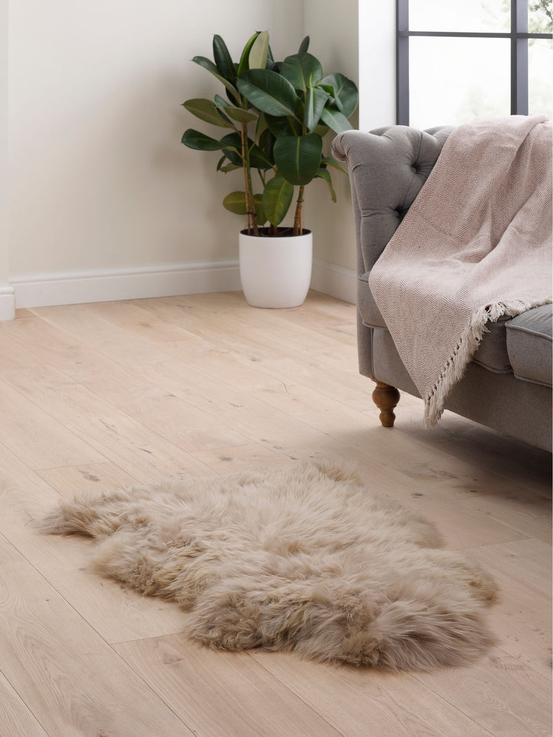 Hanlin Oyster Sheepskin Wool Rug