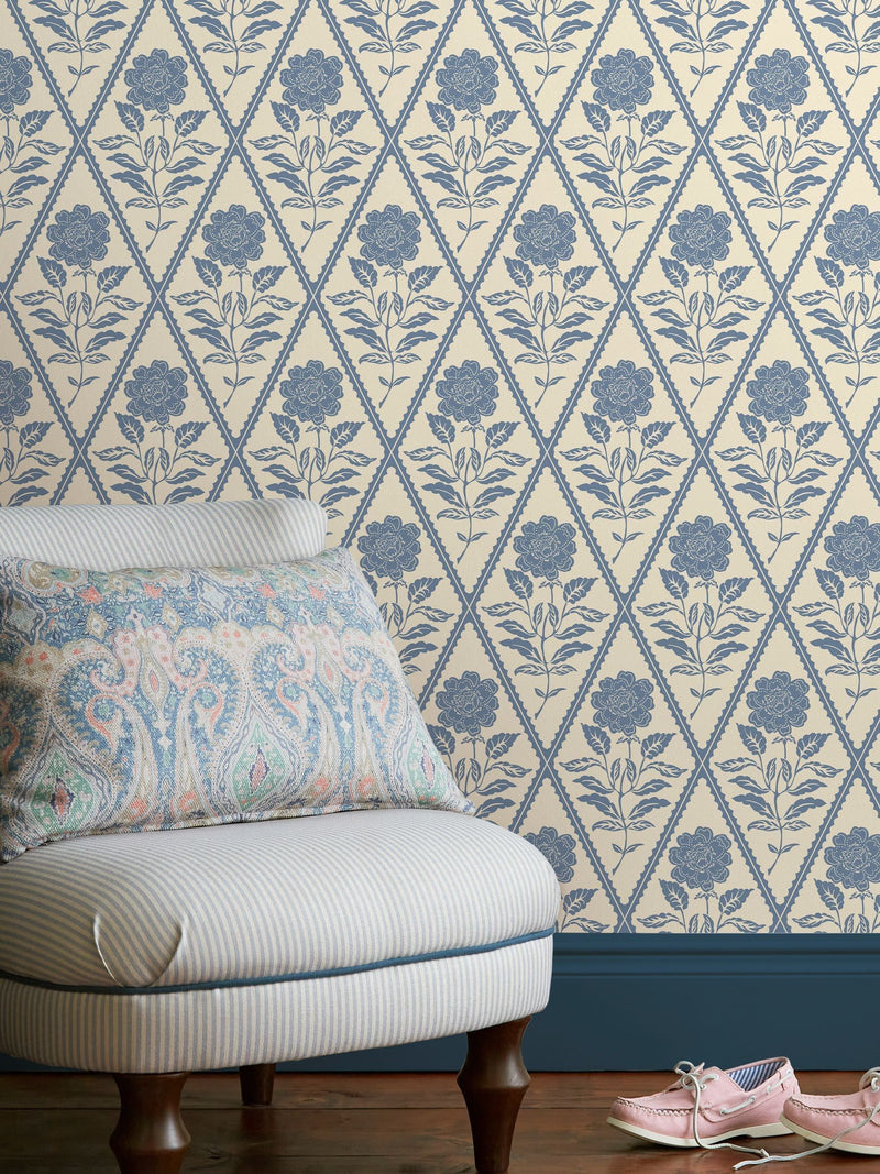 Joules Juliette floral wallpaper sample A4 in cream and blue, UK version