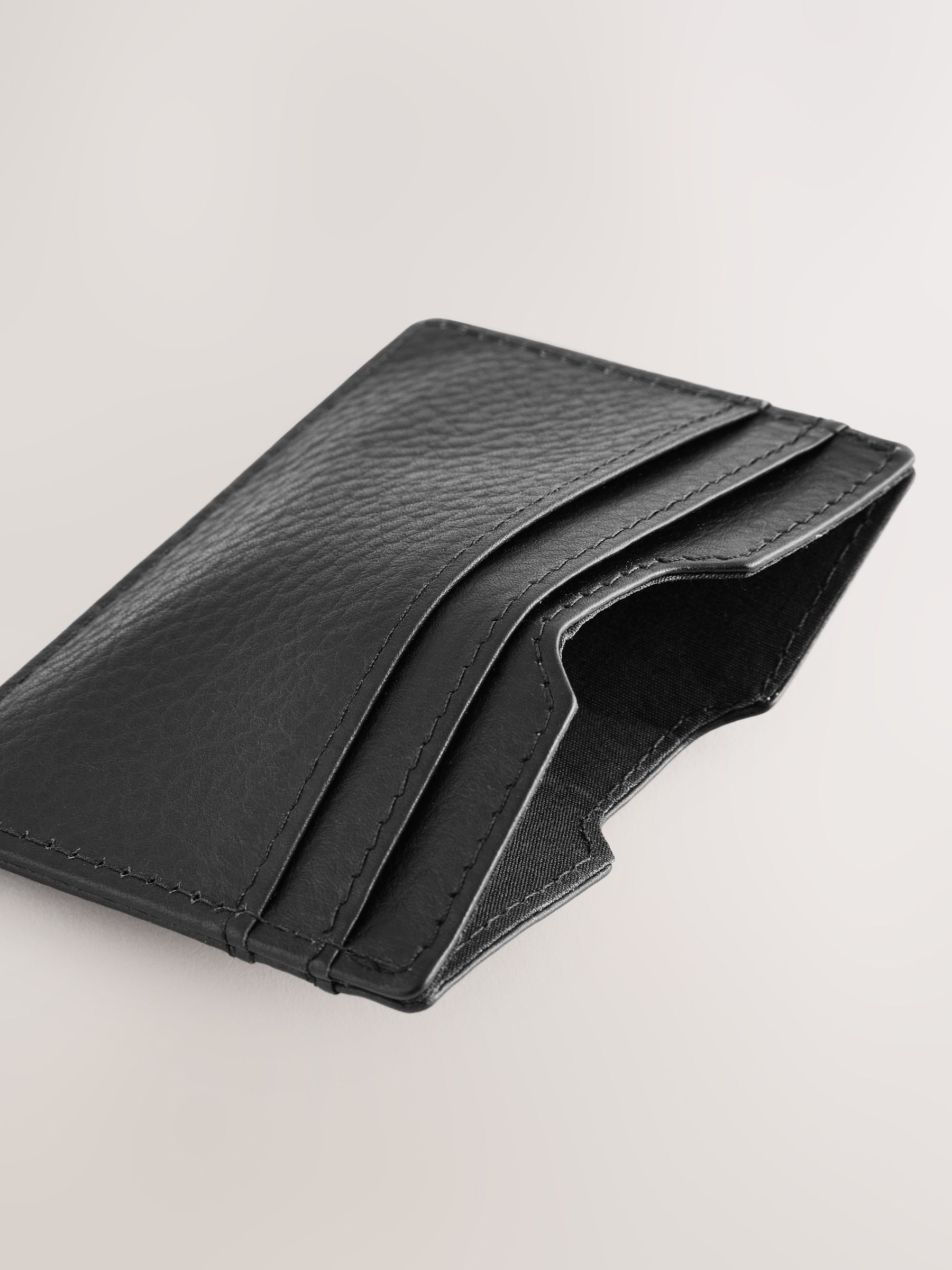 Black leather grainy card holder with RFID protection (British brand)