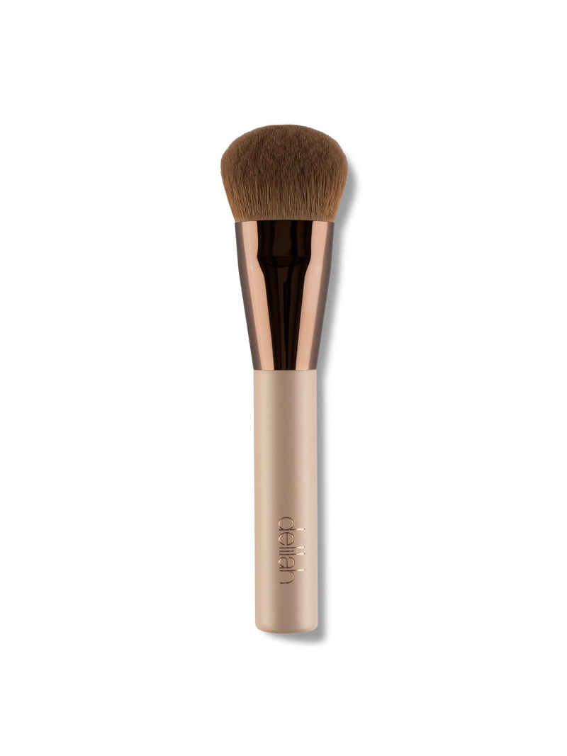 Delilah complexion brush for liquid foundation - British product