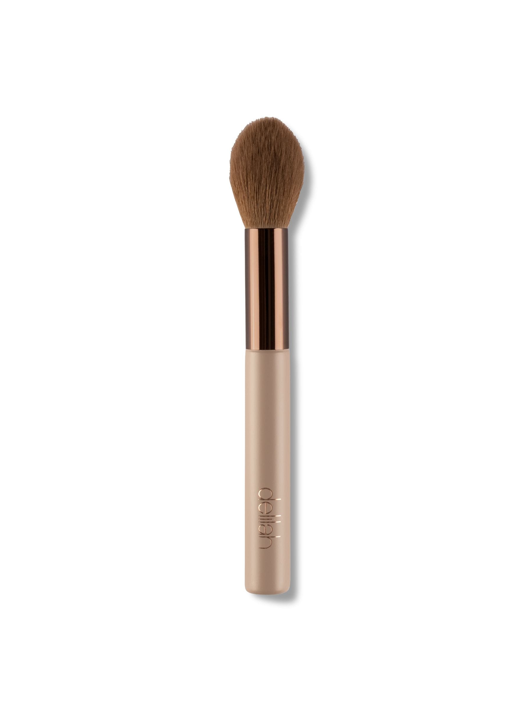 Delilah finishing brush for concealer and lips, imported from the UK