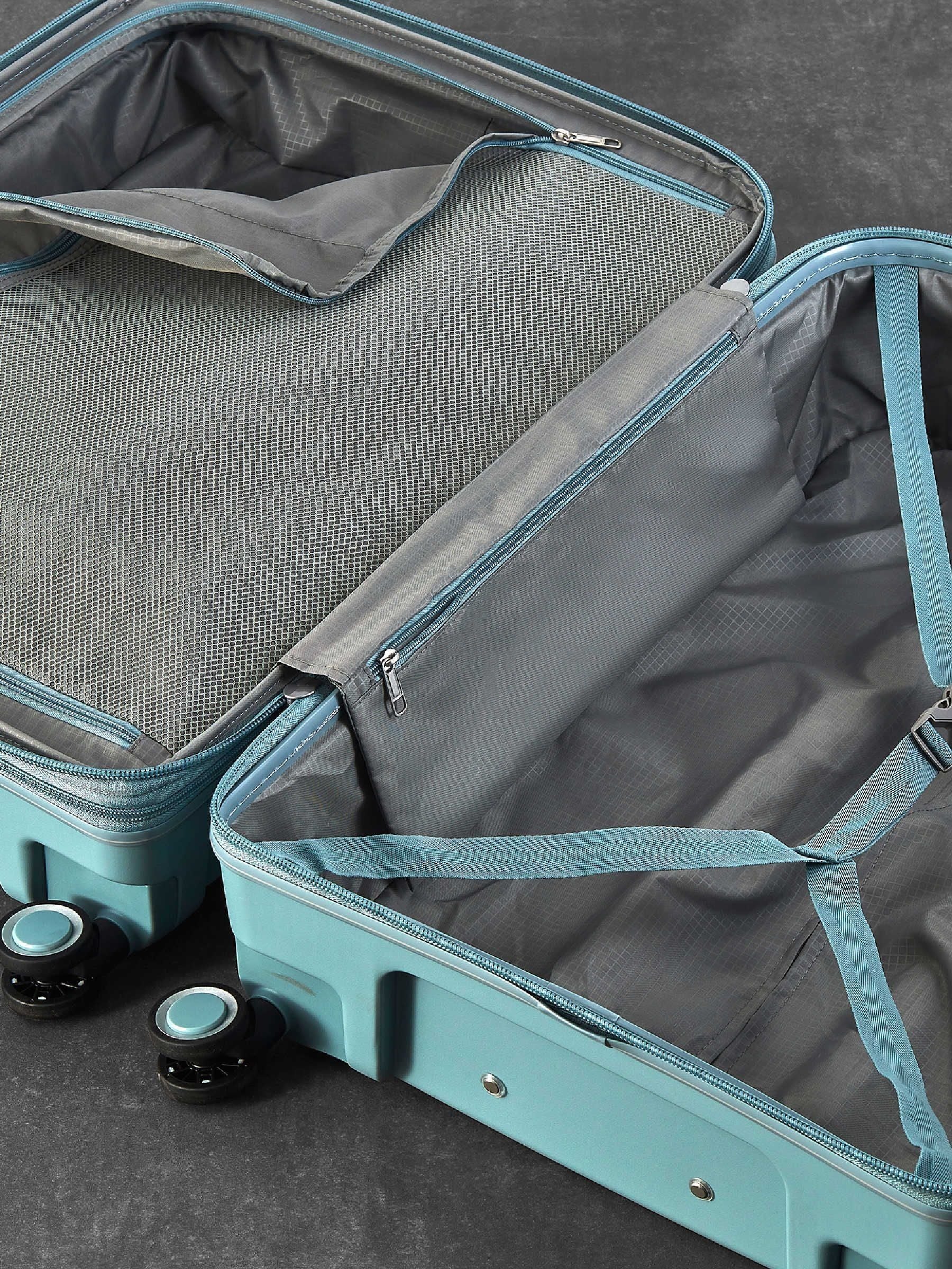 Rock Blue Sunwave cabin suitcase - British product