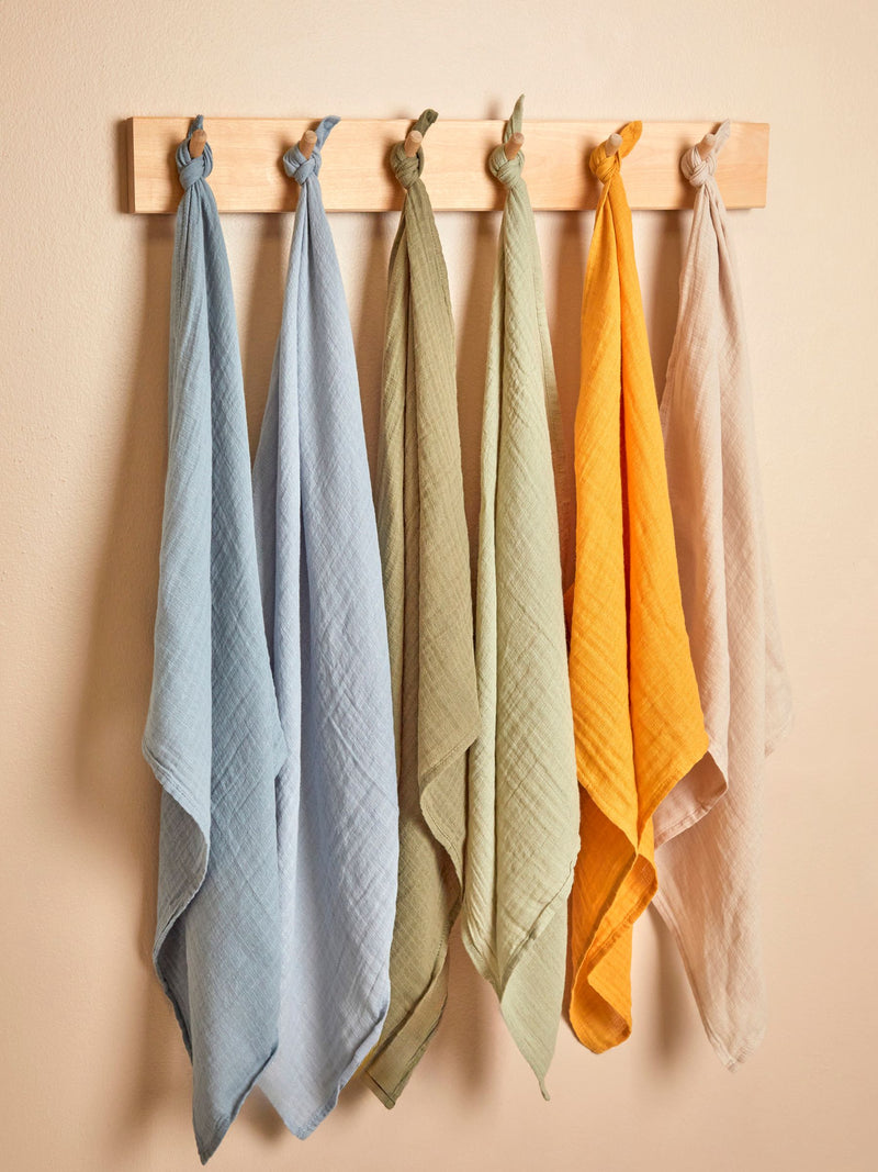JoJo Maman Bébé 6-pack muslin squares rainbow colours 60x60cm, imported from the UK