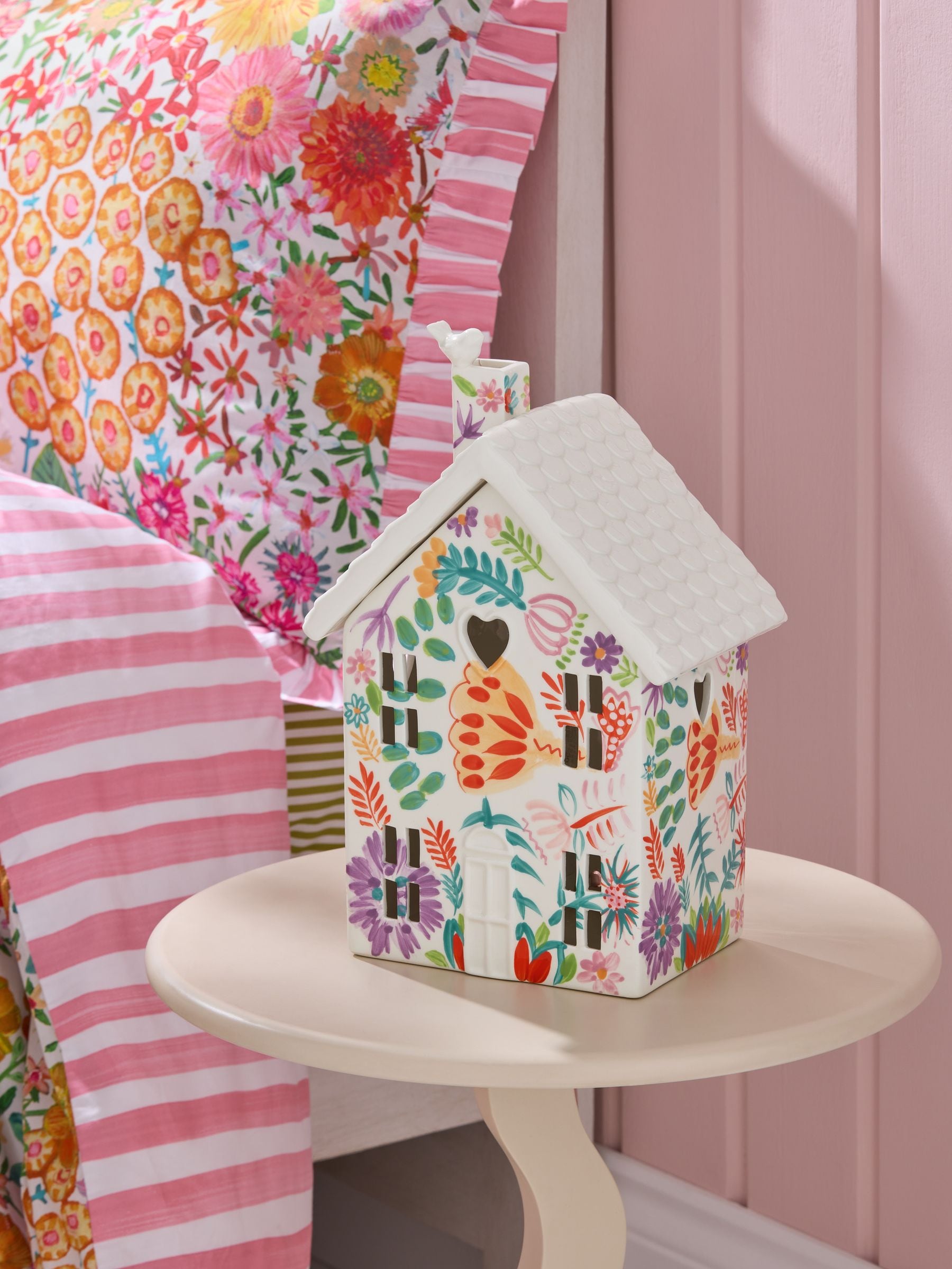 Lucy Tiffney floral house table lamp, UK version