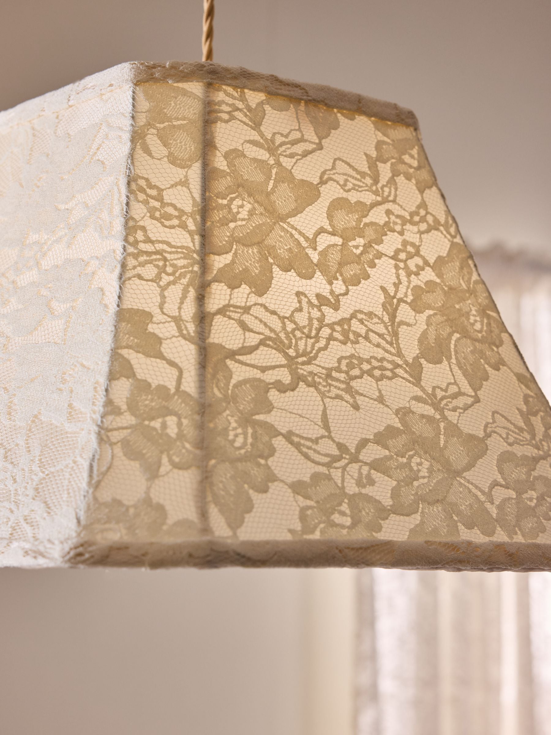Shabby Chic Rachel Ashwell Esme lace lampshade cream, imported from the UK