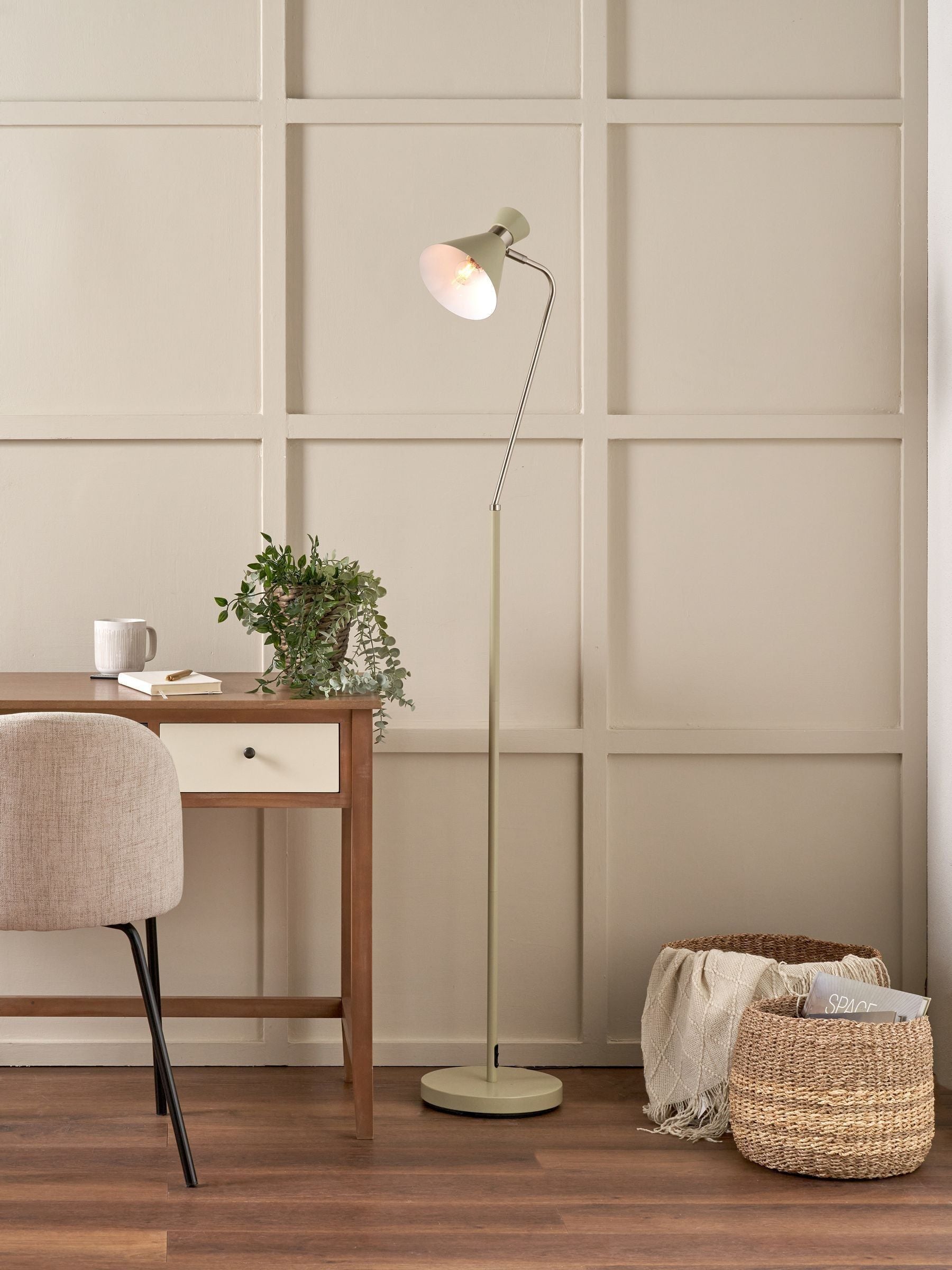 Pacific Sage silver metal floor lamp with adjustable head - British product