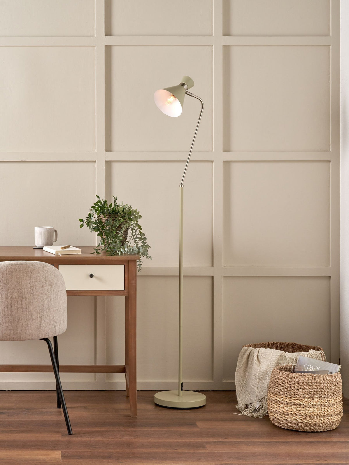 Pacific Sage silver metal floor lamp with adjustable head - British product