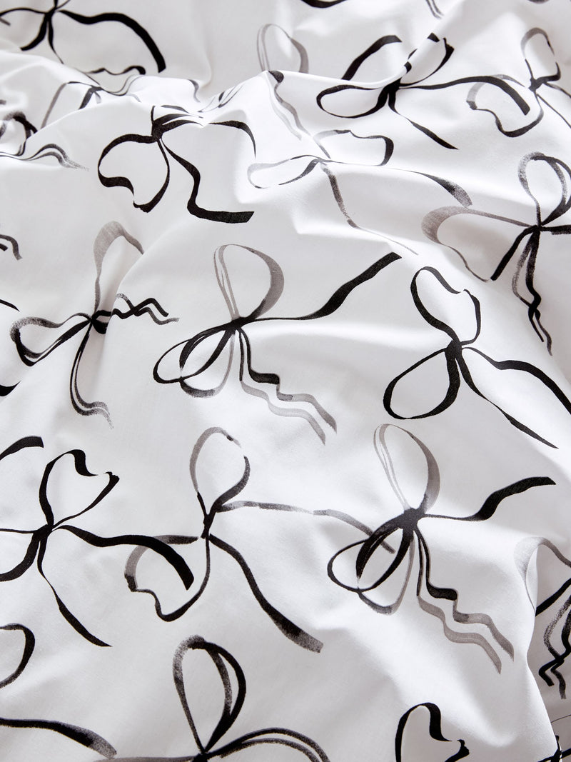 Black/white bow heart reversible duvet cover set - British product
