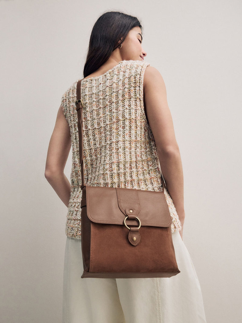 Tan brown genuine leather pocket messenger bag, UK version
