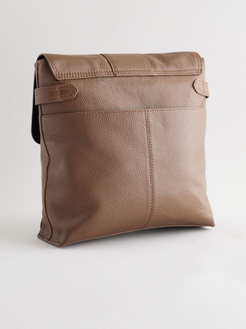 Tan brown genuine leather pocket messenger bag, UK version