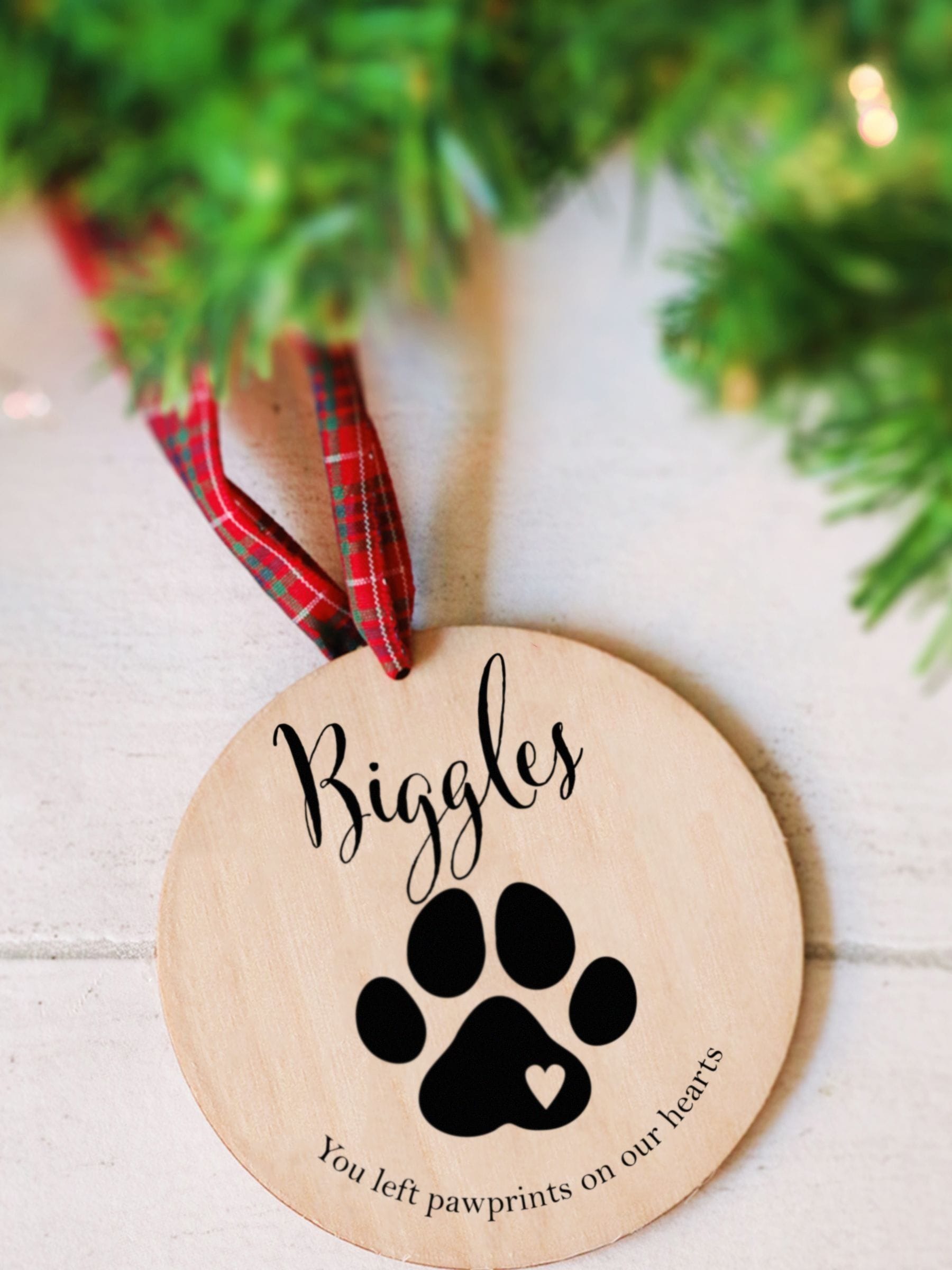 Jonnys Sister personalised pet memorial ornament 8cm (British brand)