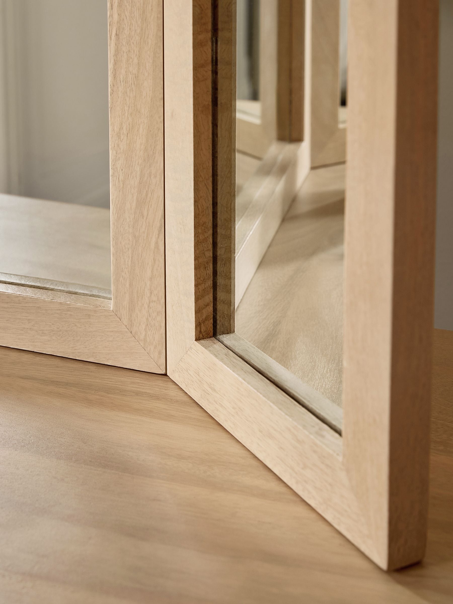 Light natural Sadie mango wood mirror with three panels - British product