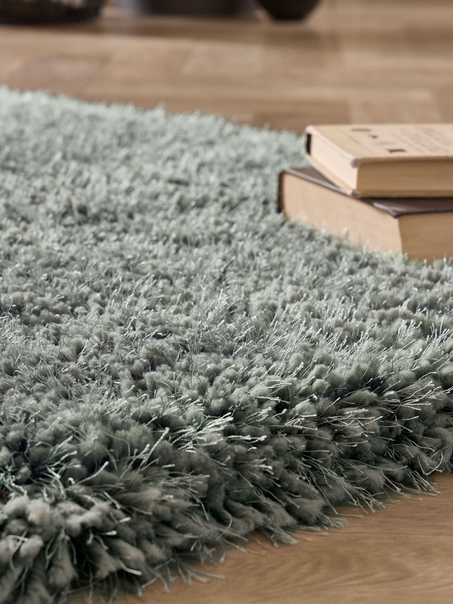 Origin Rugs Green Chicago soft shaggy rug, imported from the UK