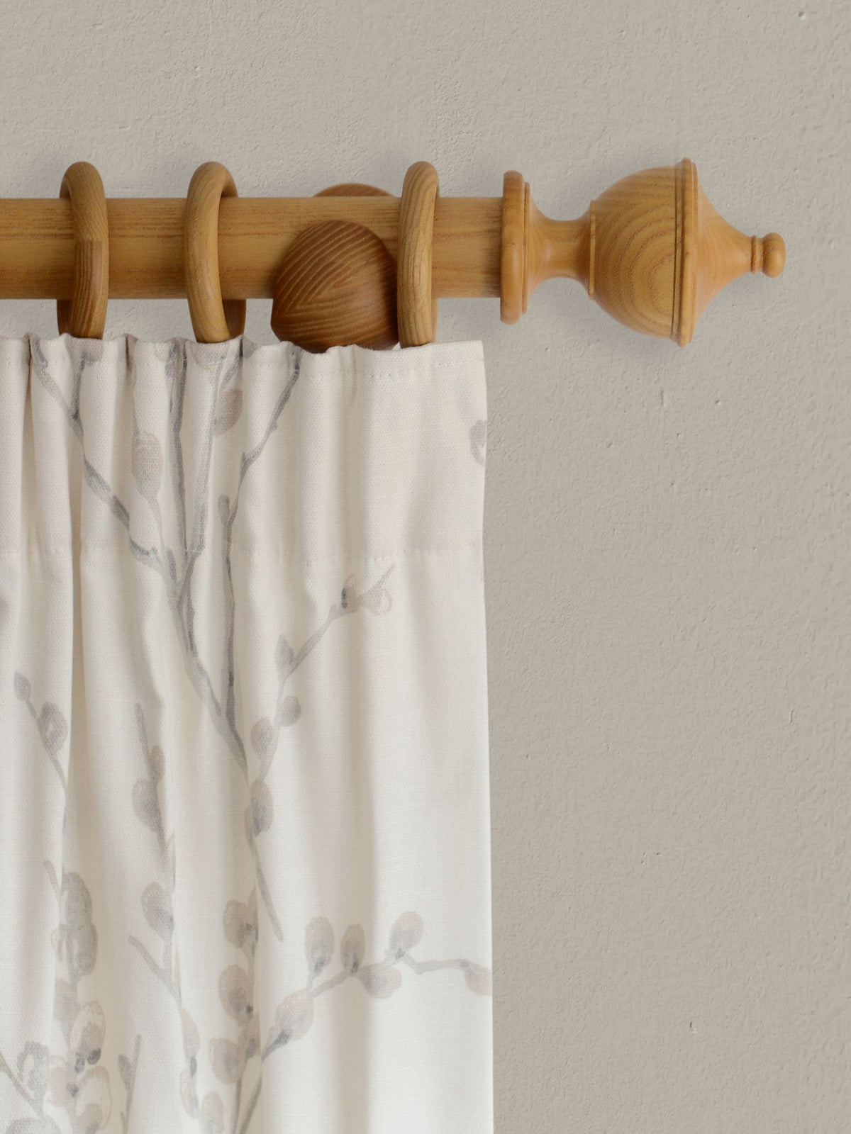 Laura Ashley Gold Haywood curtain pole 35mm (British brand)