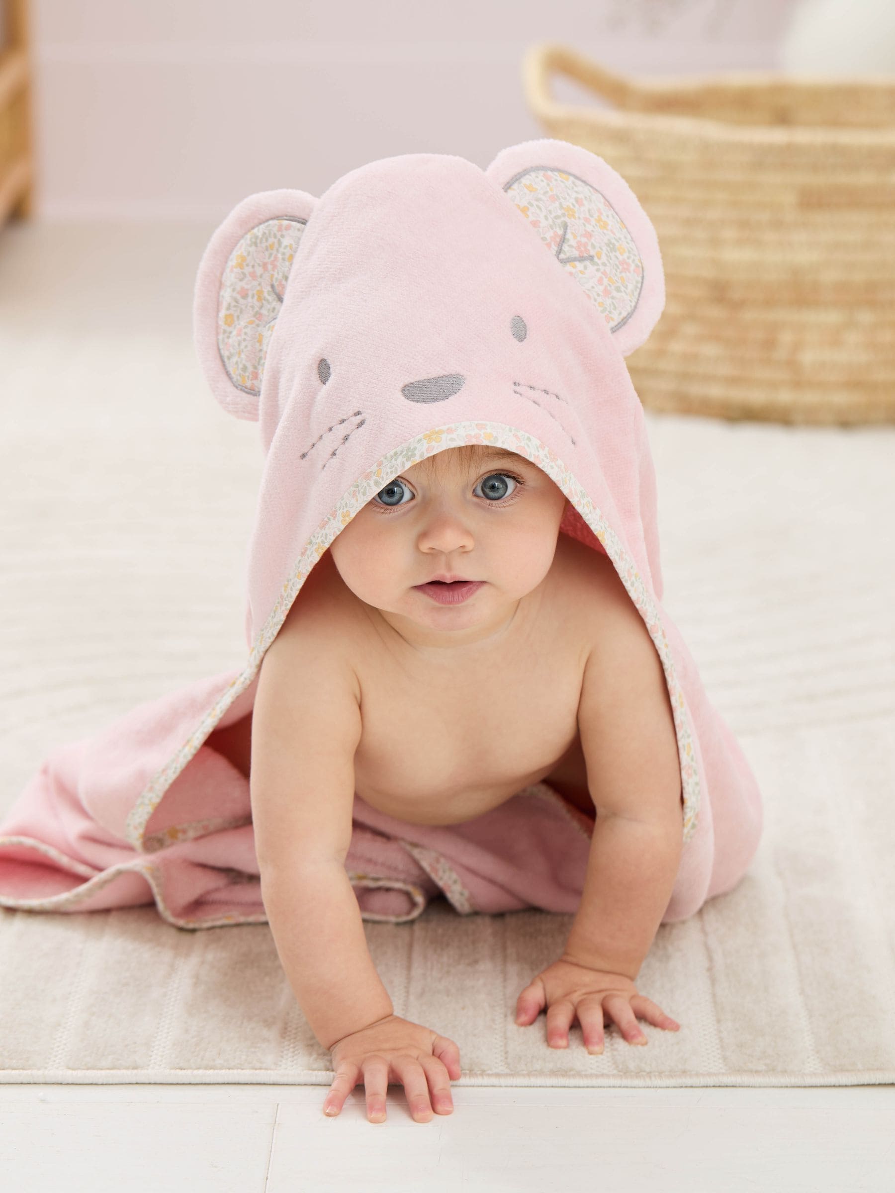 JoJo Maman Bébé pink mouse hooded towel 75x75cm (British brand)