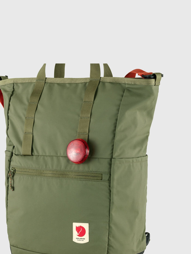 Fjallraven green tote pack with dimensions 40x31x14cm (British brand)