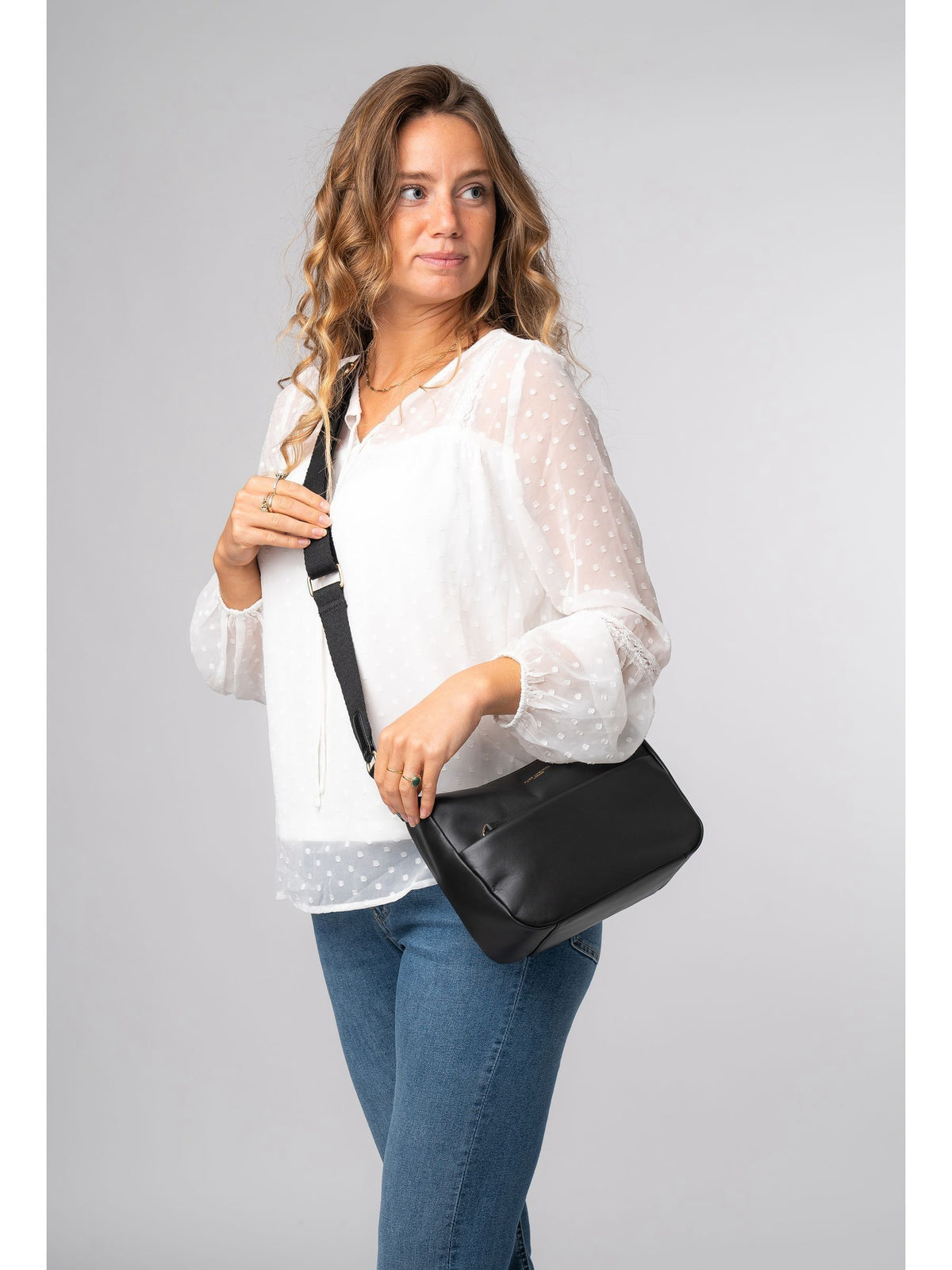 Pure Luxuries London black Leonora leather crossbody bag (British brand)