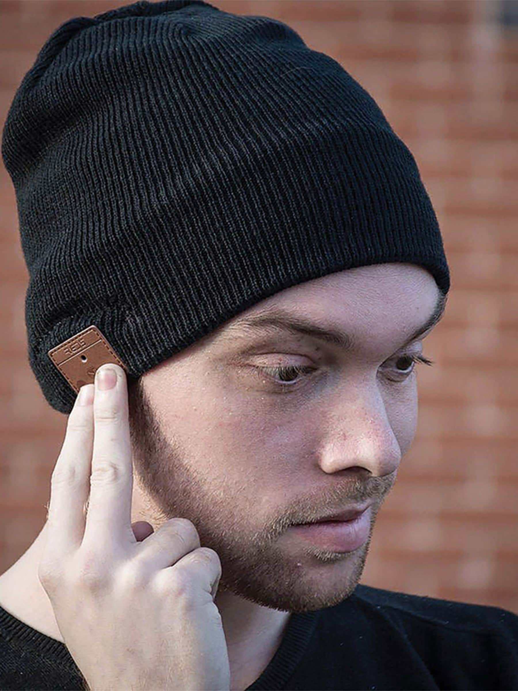 MenKind wireless beanie hat with built-in headphones, UK version