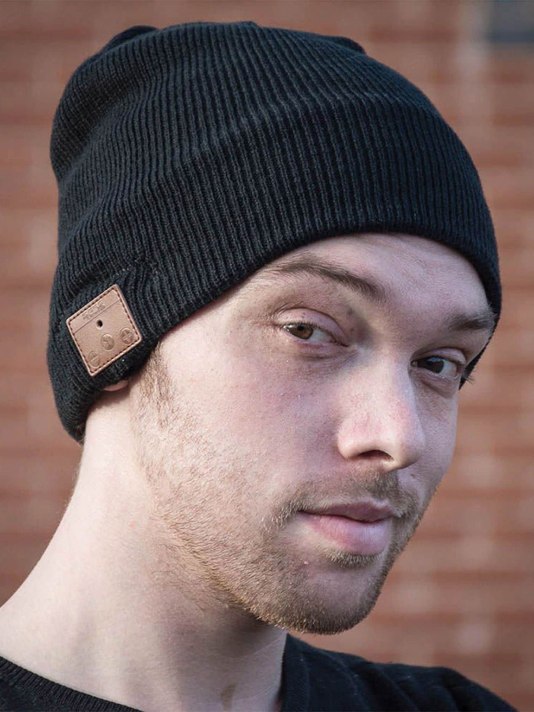 MenKind wireless beanie hat with built-in headphones, UK version