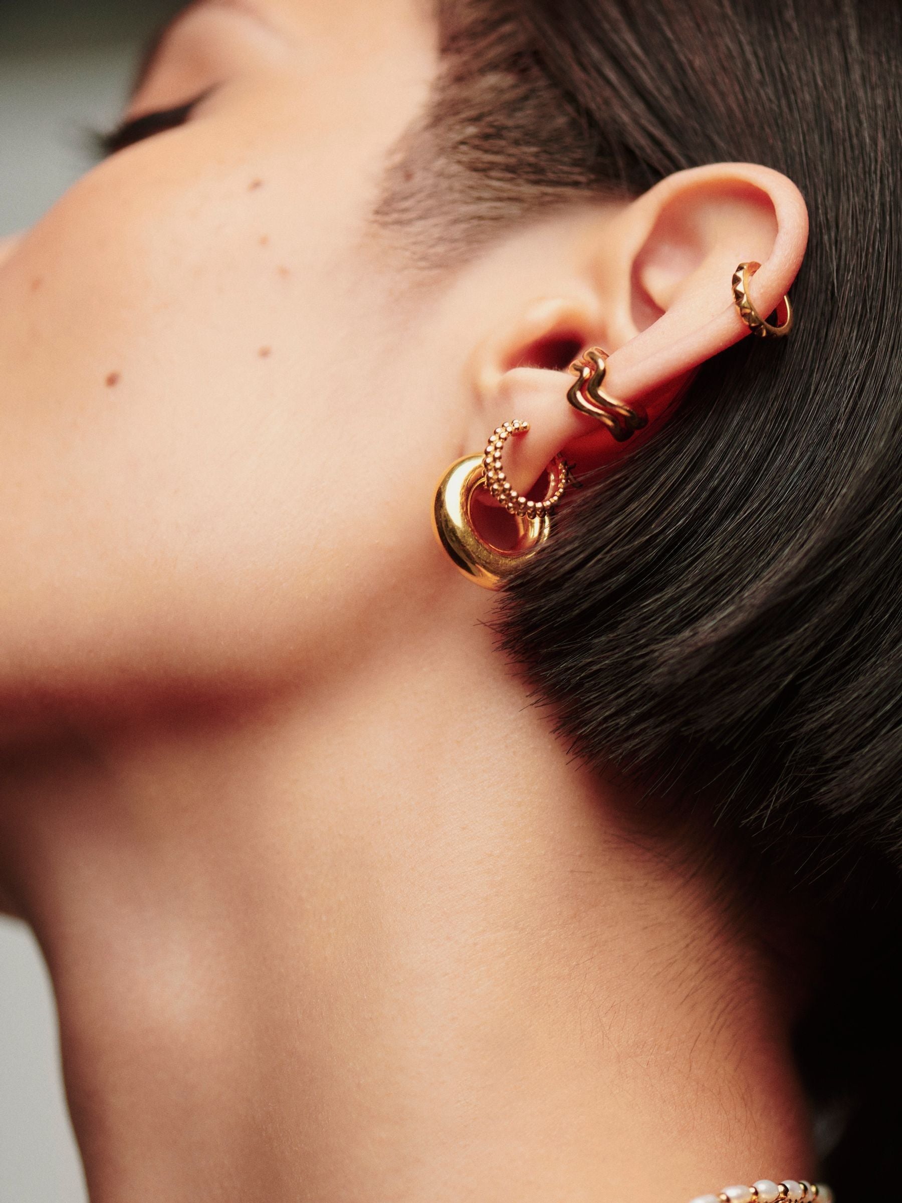 Missoma Baya small hoop earrings gold tone (British brand)