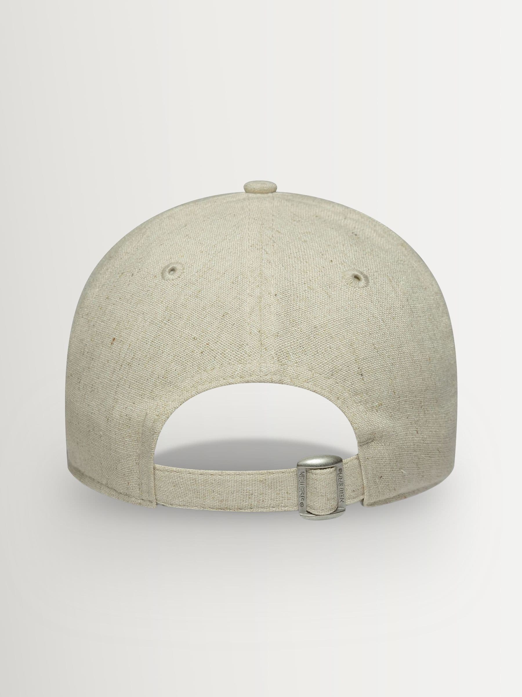 New Era cream linen 9Twenty New York Yankees cap, imported from the UK